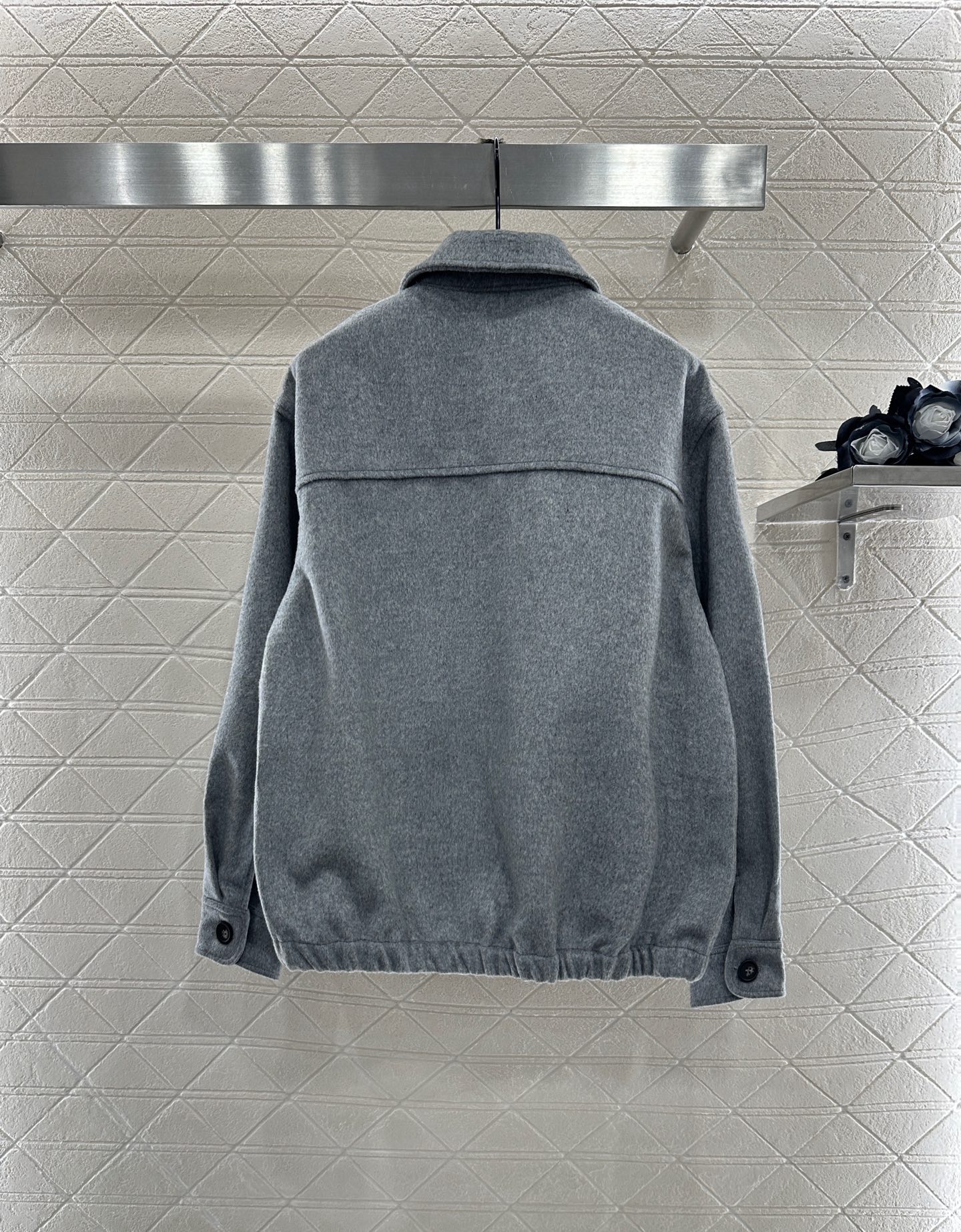 ♥Miumi*♥2025新品上架 翻领休闲外套定制YB进口羊绒羊毛材质 质感高级 分量十足 廓形翻领外套