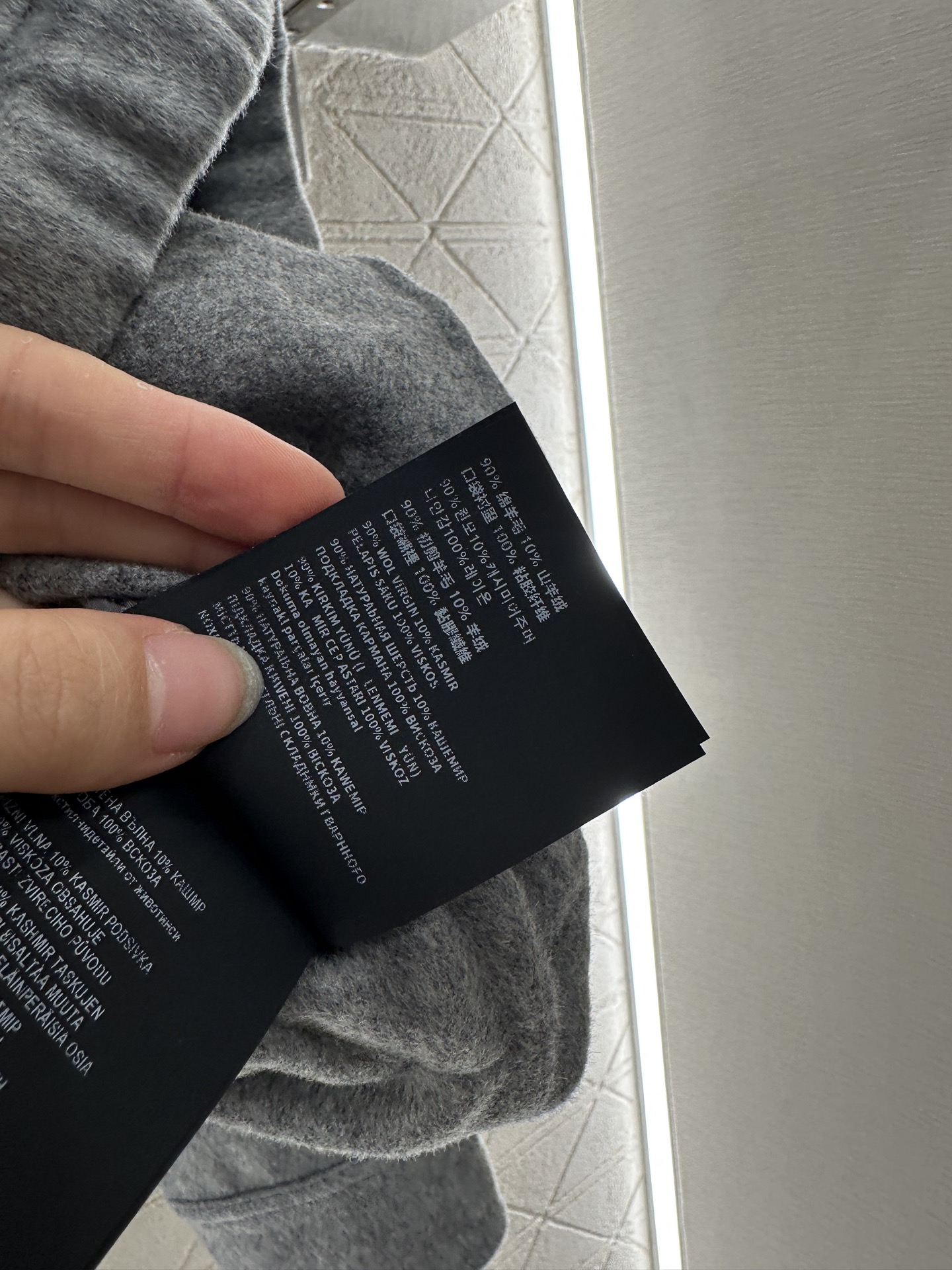 ♥Miumi*♥2025新品上架 翻领休闲外套定制YB进口羊绒羊毛材质 质感高级 分量十足 廓形翻领外套