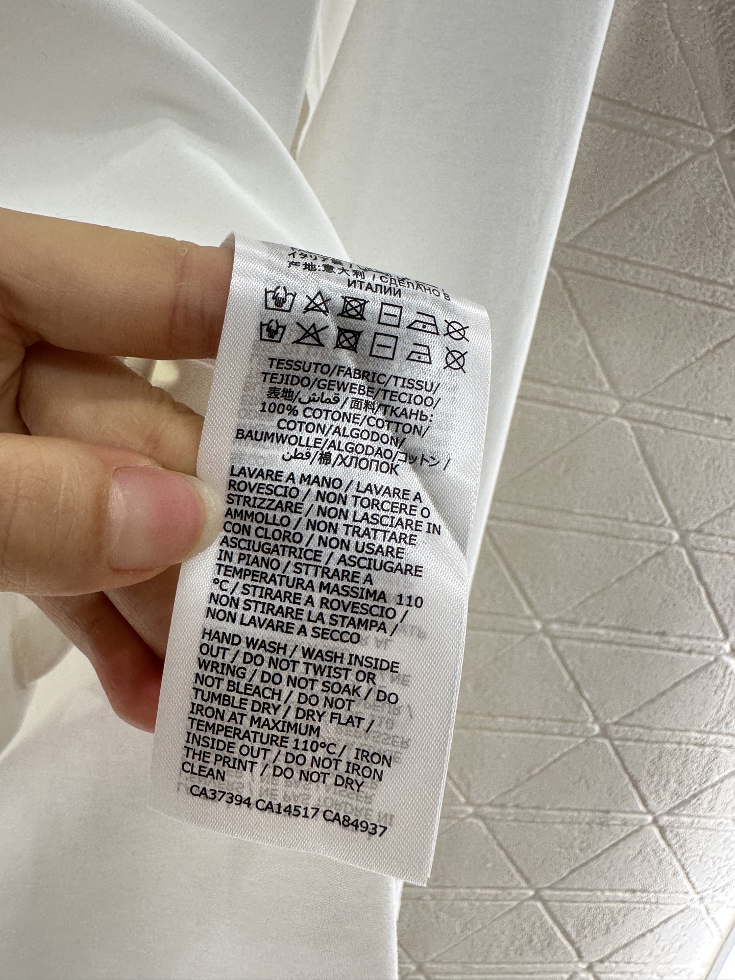 ♥Herme*♥2025新品上架 修身订珠徽标上衣定制YB斜纹全棉材质 质感舒适 弹力十足 修身圆领上衣