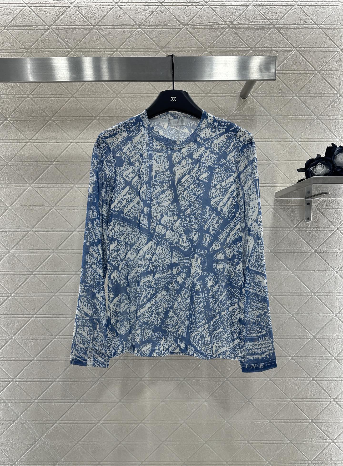 ♥Dio*♥2025新品上架 修身圆领印花打底衫定制YB进口网纱材质 清透舒适 弹力十足 圆领长袖打底裁