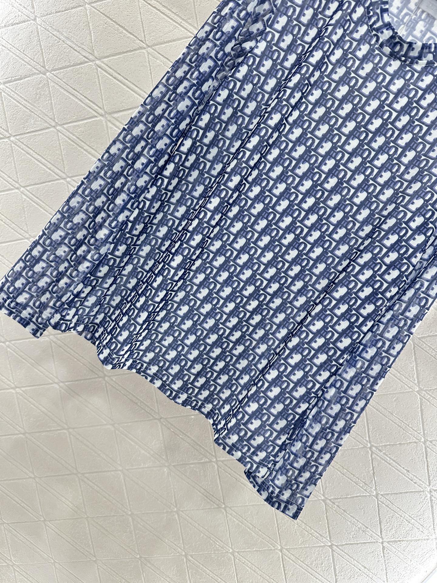 ♥Dio*♥2025新品上架 网纱圆领打底衫定制YB进口网纱材质 清透舒适 弹力十足 圆领长袖打底裁剪 