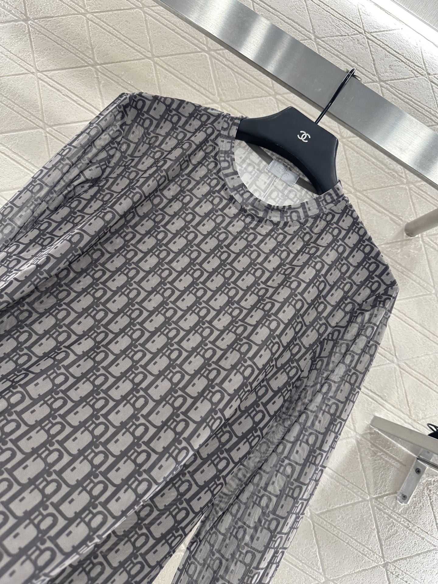 ♥Dio*♥2025新品上架 网纱圆领打底衫定制YB进口网纱材质 清透舒适 弹力十足 圆领长袖打底裁剪 