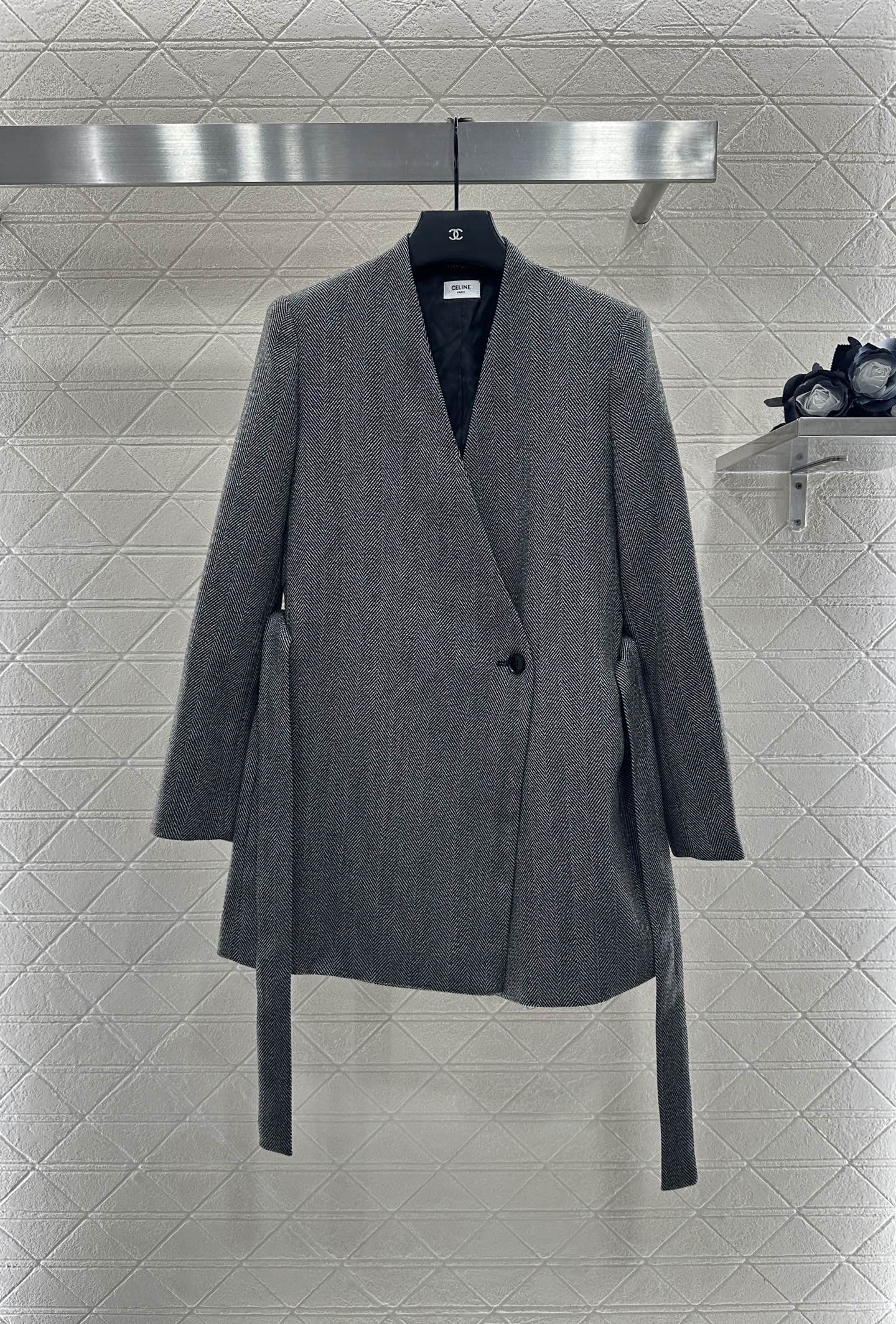 ♥Celin*♥2025新品上架 西装腰带中长外套定制YB进口材质 质感高级 光泽感明显 开襟V领西装外