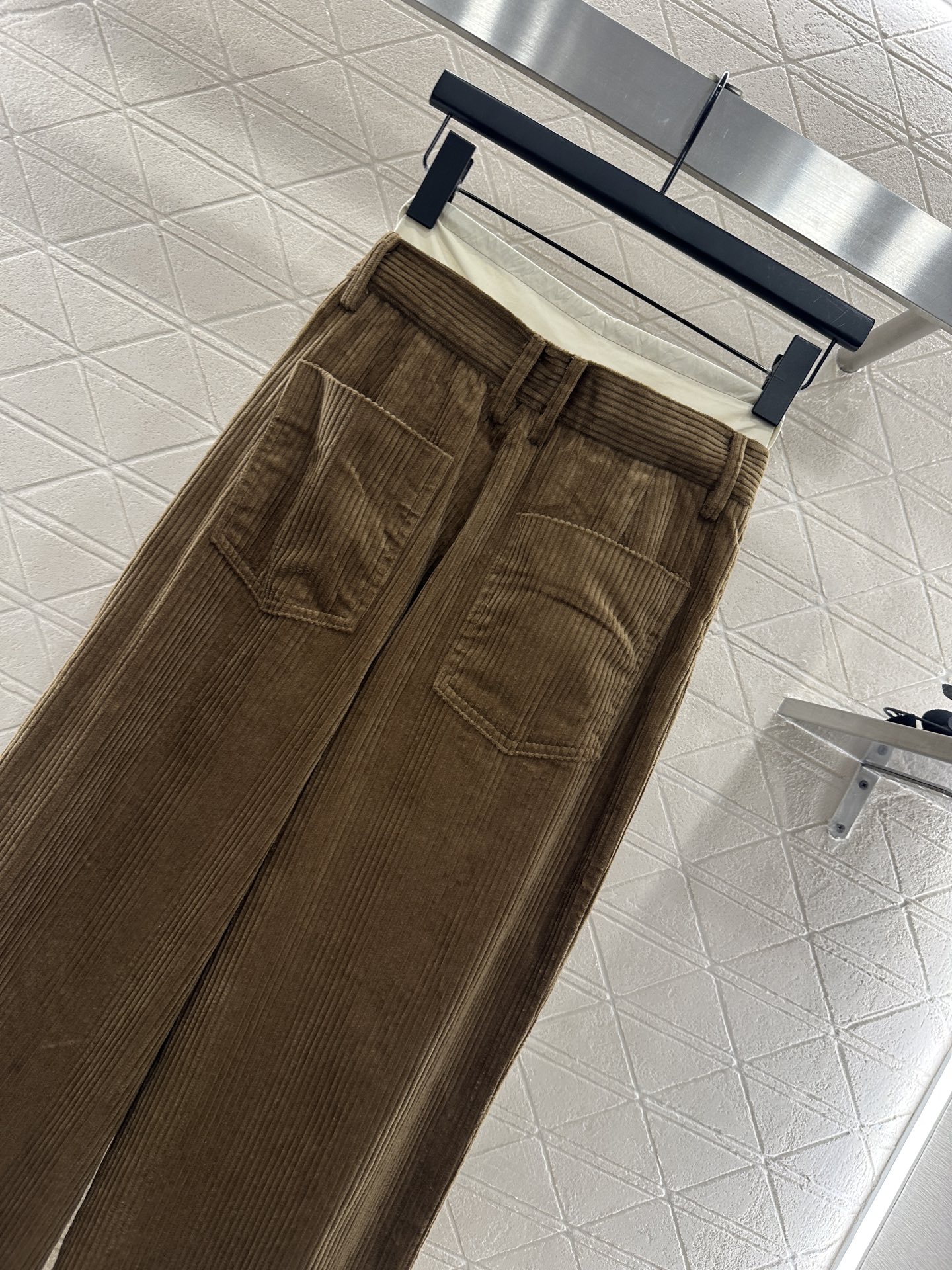 ♥Miumi♥2025新品上架 抽绳拼接阔腿长裤定制YB进口灯芯绒材质 面料柔挺舒适 垂顺有型 高腰阔腿