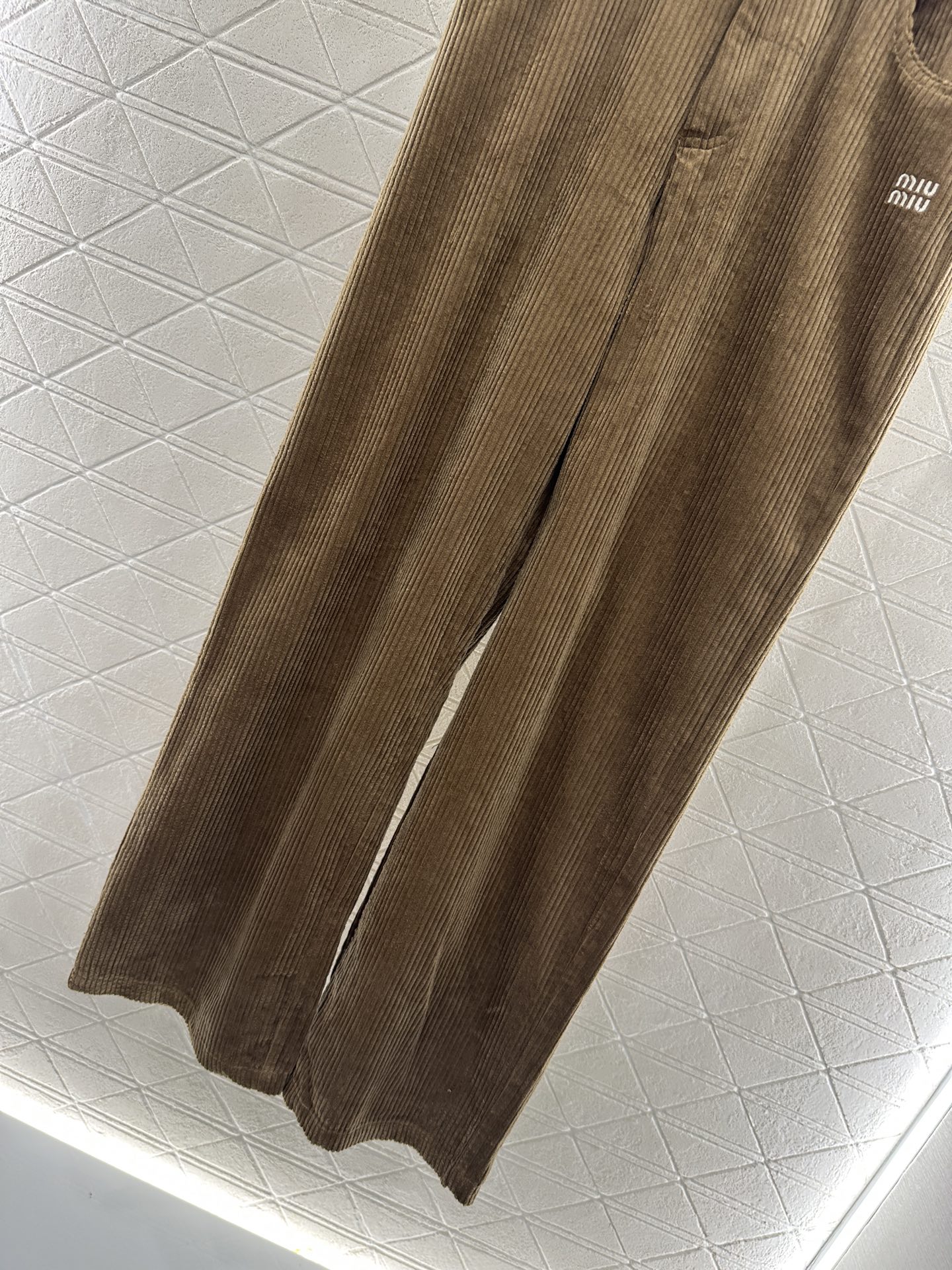 ♥Miumi♥2025新品上架 抽绳拼接阔腿长裤定制YB进口灯芯绒材质 面料柔挺舒适 垂顺有型 高腰阔腿