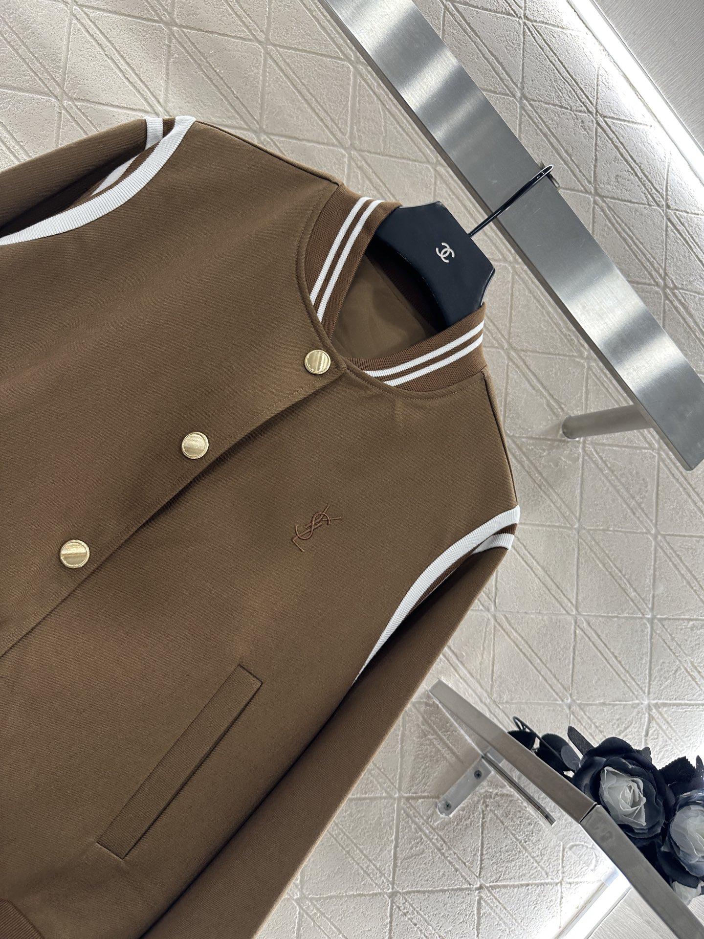 ♥Saint lauren*♥2025新品上架 刺绣棒球外套百褶裙套装定制YB进口材质 质感上乘 舒适防