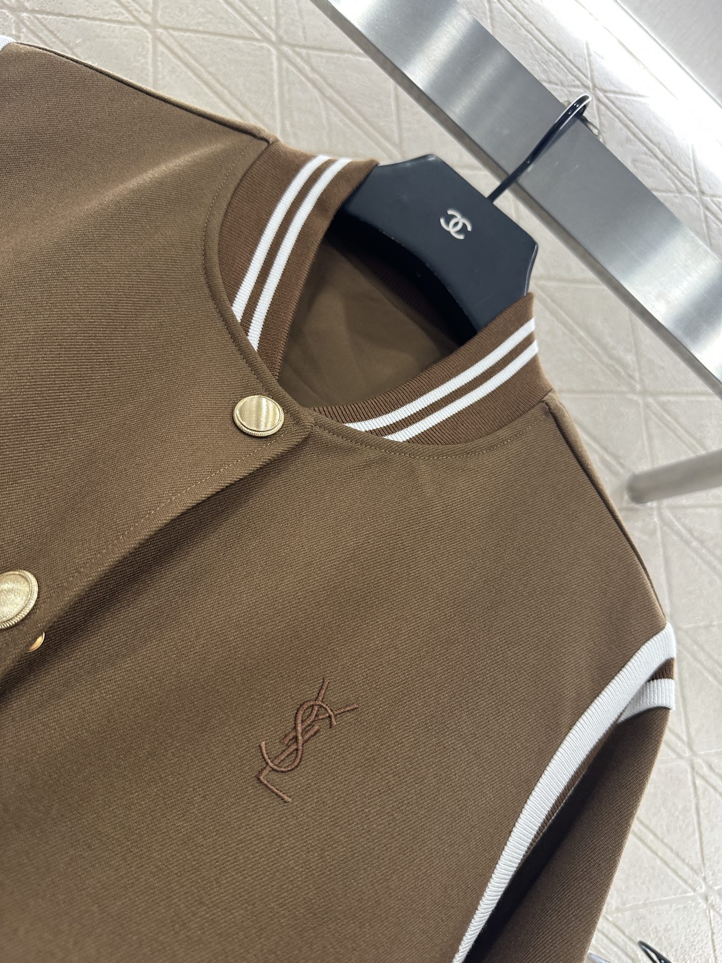 ♥Saint lauren*♥2025新品上架 刺绣棒球外套百褶裙套装定制YB进口材质 质感上乘 舒适防