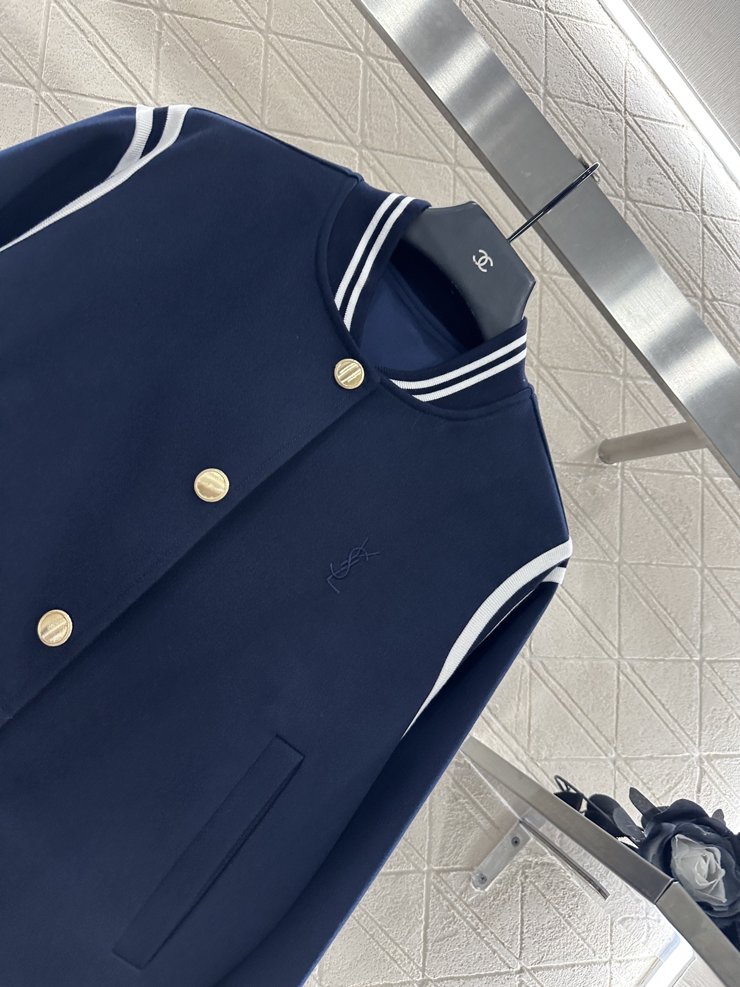 ♥Saint lauren*♥2025新品上架 刺绣棒球外套百褶裙套装定制YB进口材质 质感上乘 舒适防