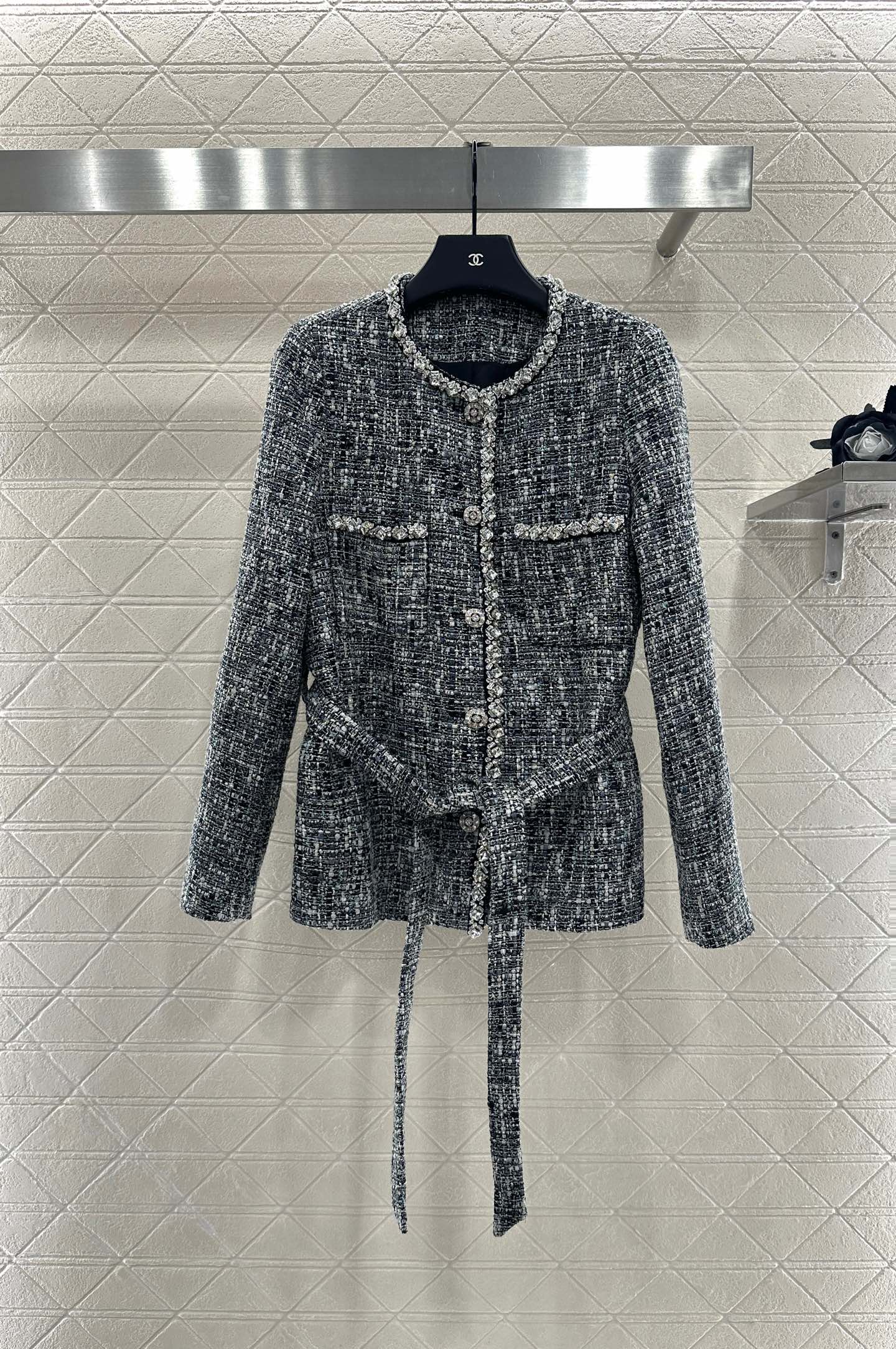 ♥Chane*♥2025新品上架 圆领洋装钉珠捆边外套定制YB进口粗纺羊毛呢材质 质感高级 品相十足 圆