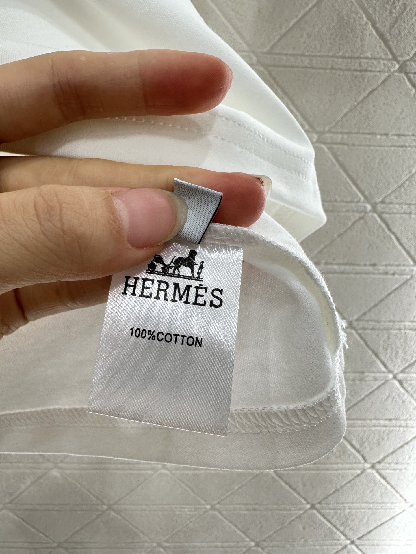 ♥Herme*♥2025新品上架 圆领链扣印花𝑇𝑒𝑒定制YB丝光全棉材质 透气舒适 质感十足 常规短袖T