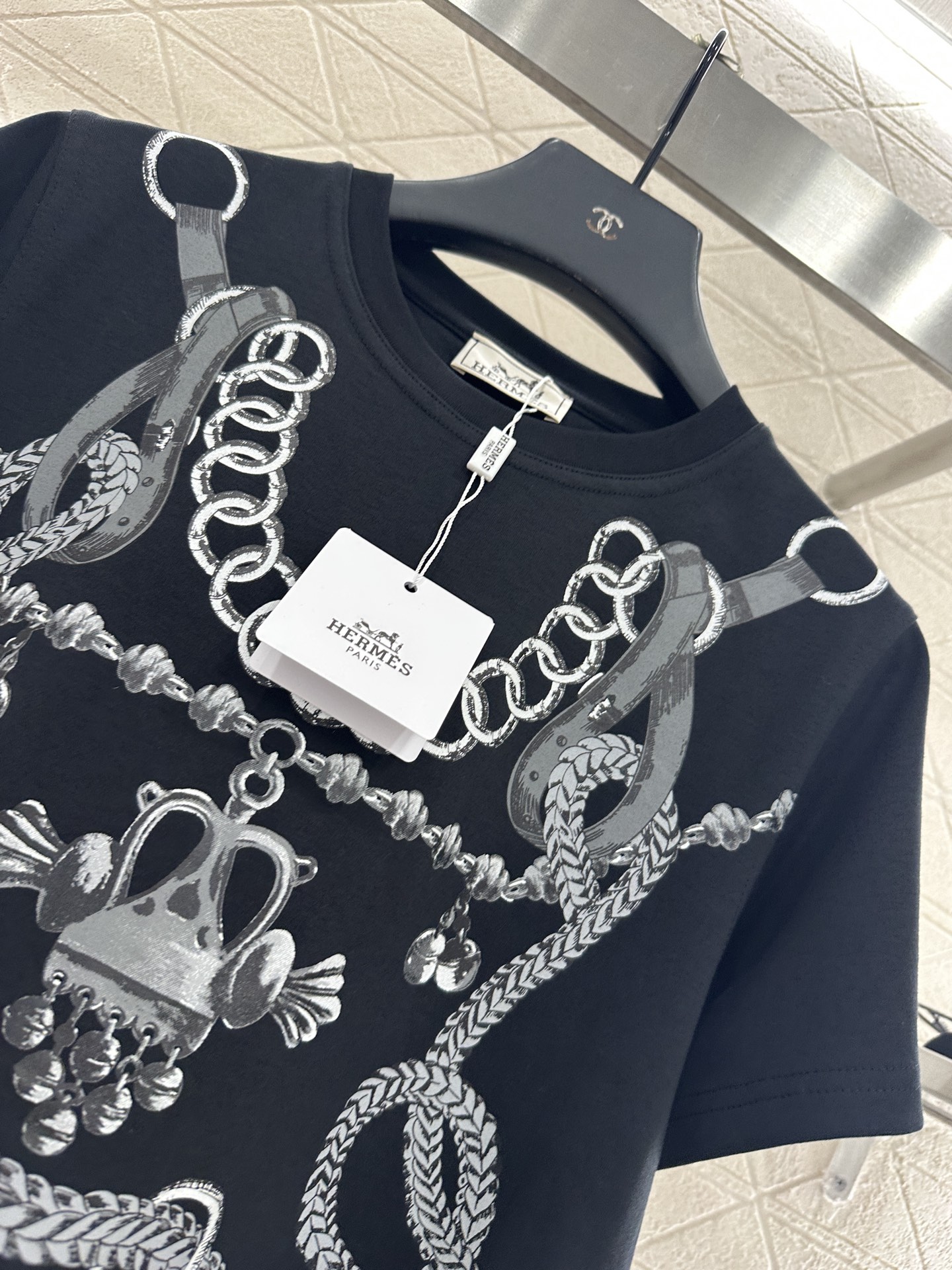 ♥Herme*♥2025新品上架 圆领链扣印花𝑇𝑒𝑒定制YB丝光全棉材质 透气舒适 质感十足 常规短袖T