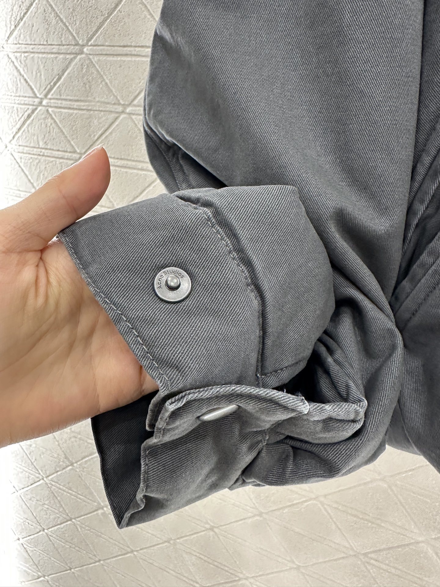♥Acne atudio*♥2025新品上架 拼皮翻领牛仔羽绒棉服定制YB斜纹棉牛仔材质 翻领拉链夹克外