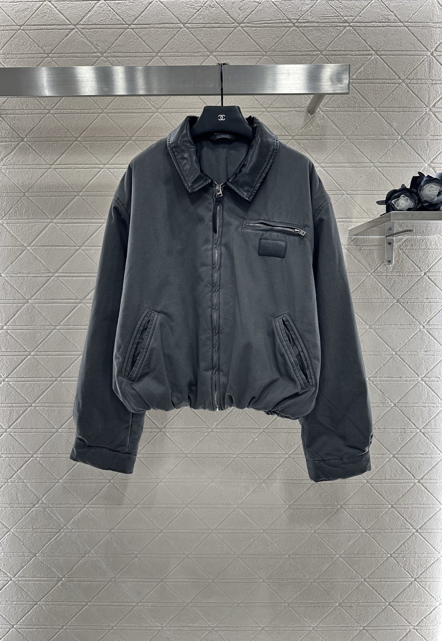 ♥Acne atudio*♥2025新品上架 拼皮翻领牛仔羽绒棉服定制YB斜纹棉牛仔材质 翻领拉链夹克外