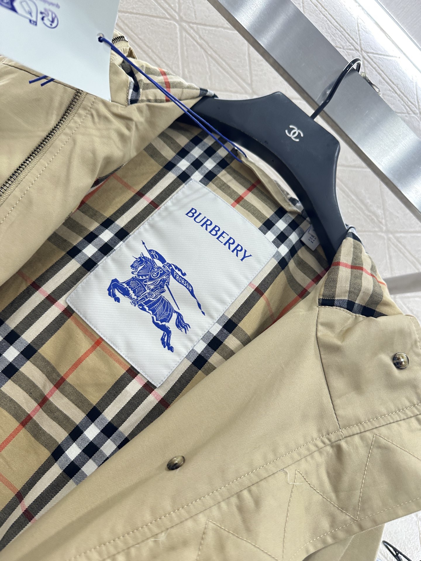 ♥BBR*♥2025新品上架 连帽抽绳风衣外套定制YB进口风衣材质 挺括有型 质感高级 风衣夹克外套 连