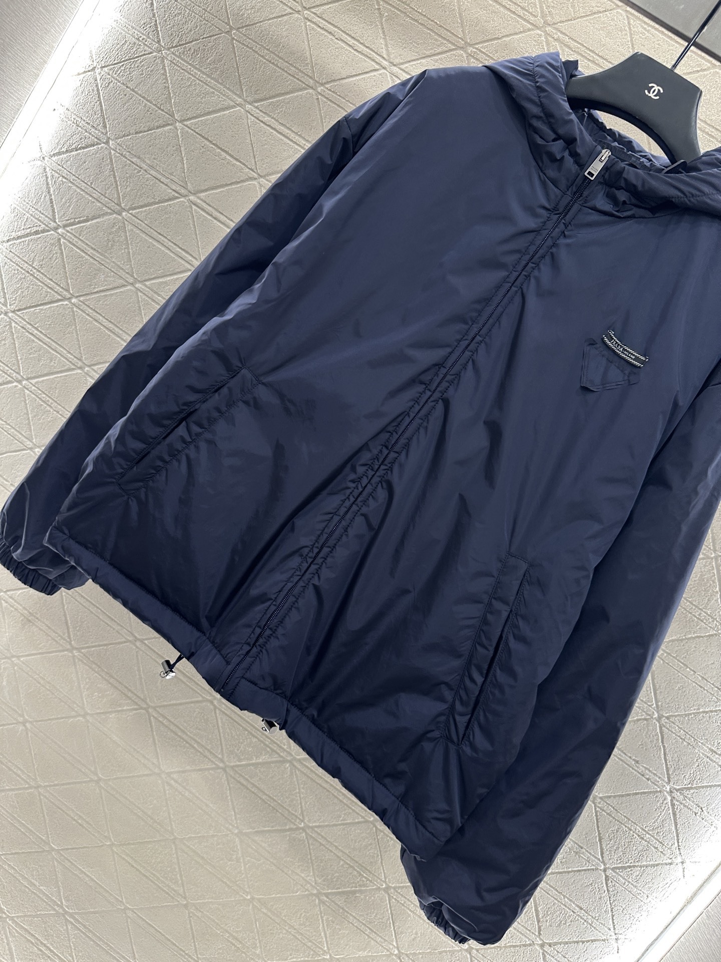 ♥prad*♥2025新品上架 连帽羽绒棉服外套定制YB防风防水尼龙材质 质感上乘 连帽拉链外套版型 成
