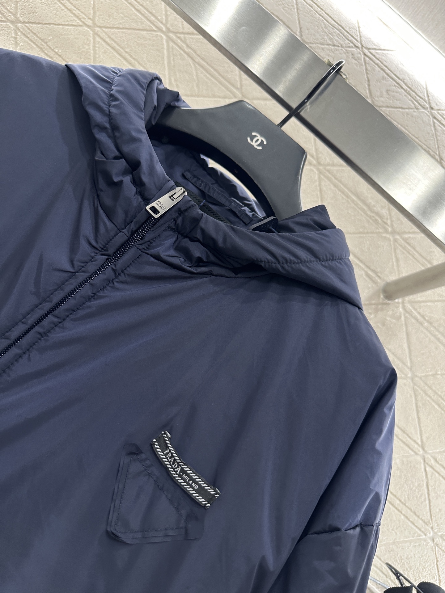 ♥prad*♥2025新品上架 连帽羽绒棉服外套定制YB防风防水尼龙材质 质感上乘 连帽拉链外套版型 成