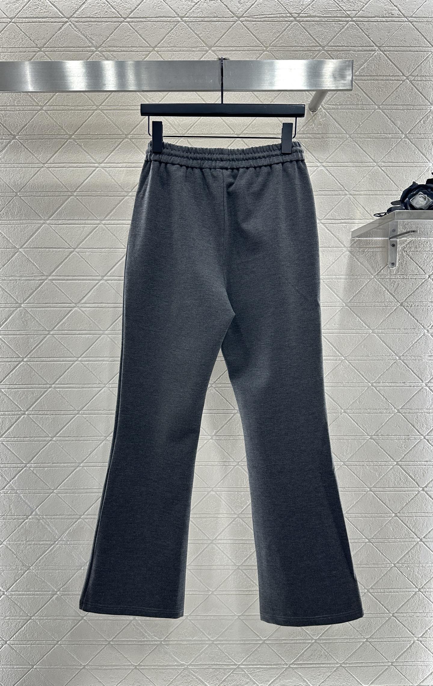 ♥Louis vuitto*♥2025新品上架 连帽外套长裤套装定制YB斜纹全棉材质 质感光泽 舒适垂顺