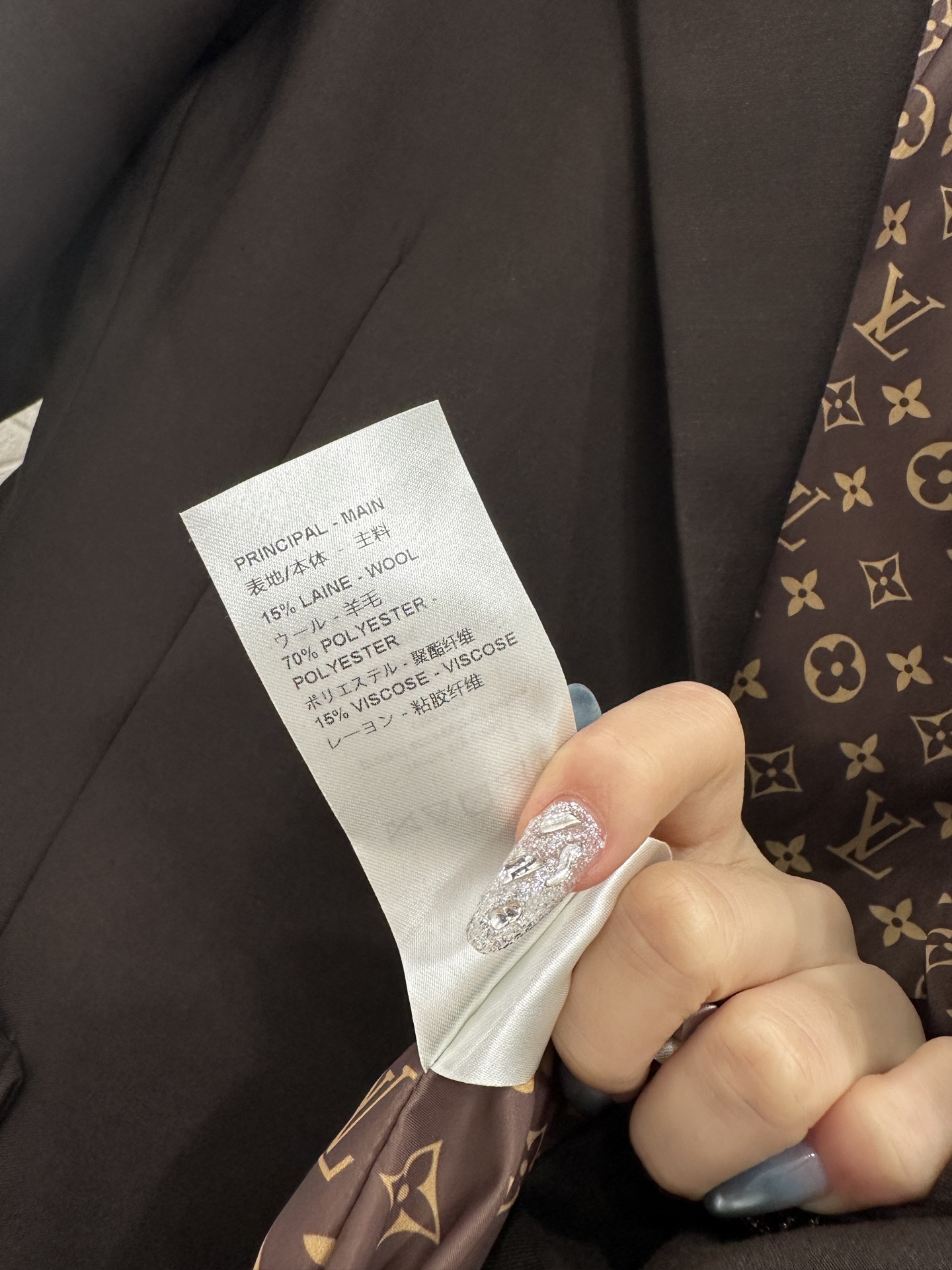 ♥Louis Vuitto*♥2025新品上架 翻领拉链口袋西装外套定制YB进口精纺羊毛材质 质感光泽 