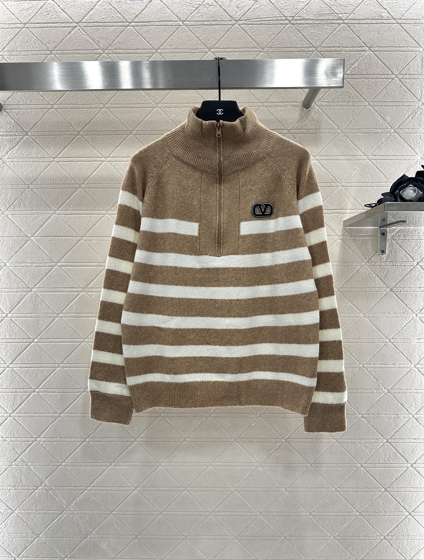 ♥Valentin*♥2025新品上架 翻领条纹半开襟针织长袖定制YB羊毛纱线织造 细腻柔软 弹力十足 