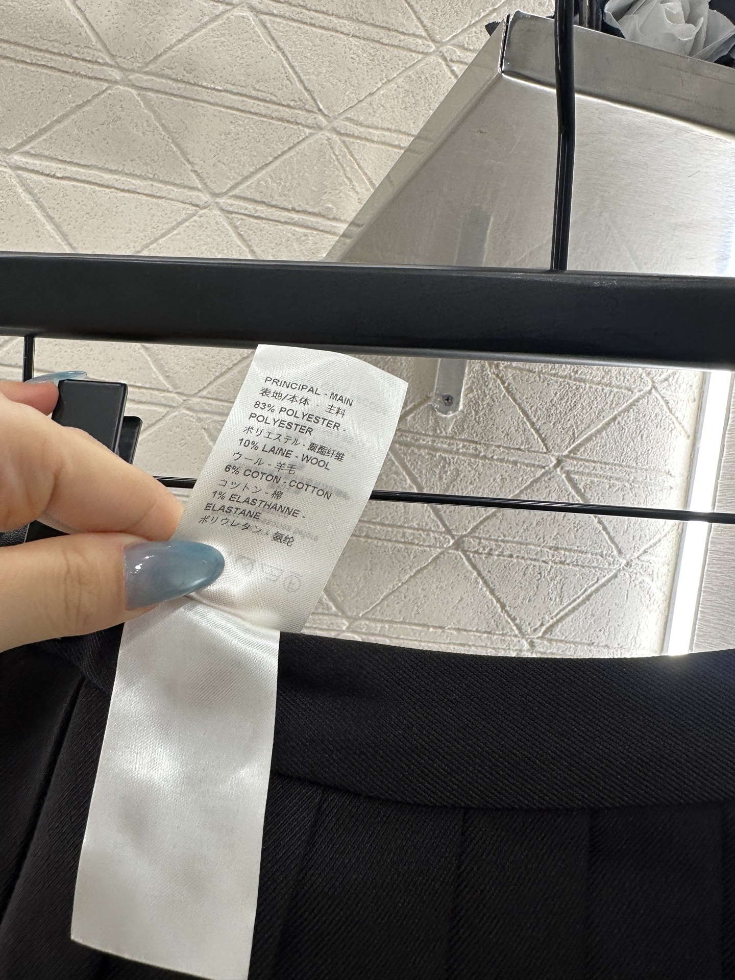 ♥Louis vuitto*♥2025新品上架 高腰单侧带扣百褶短裙定制YB进口精仿羊毛材质 光泽舒适 