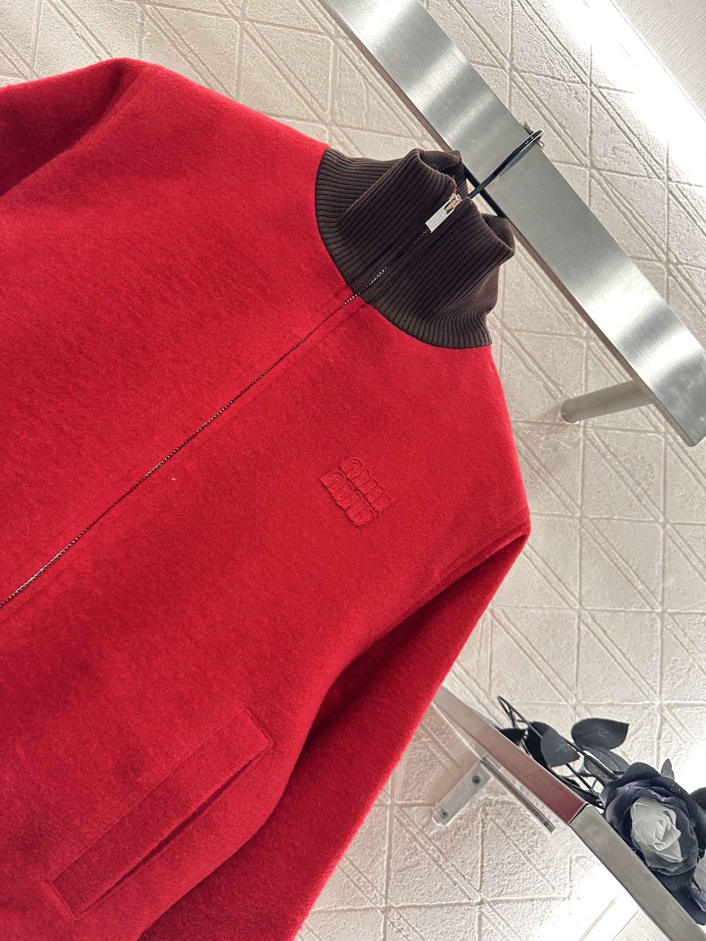 ♥Miumi*♥2025新品上架 羊绒羊毛棉服外套定制YB羊绒羊毛材质 羽绒棉填充内里 整件轻盈保暖 立