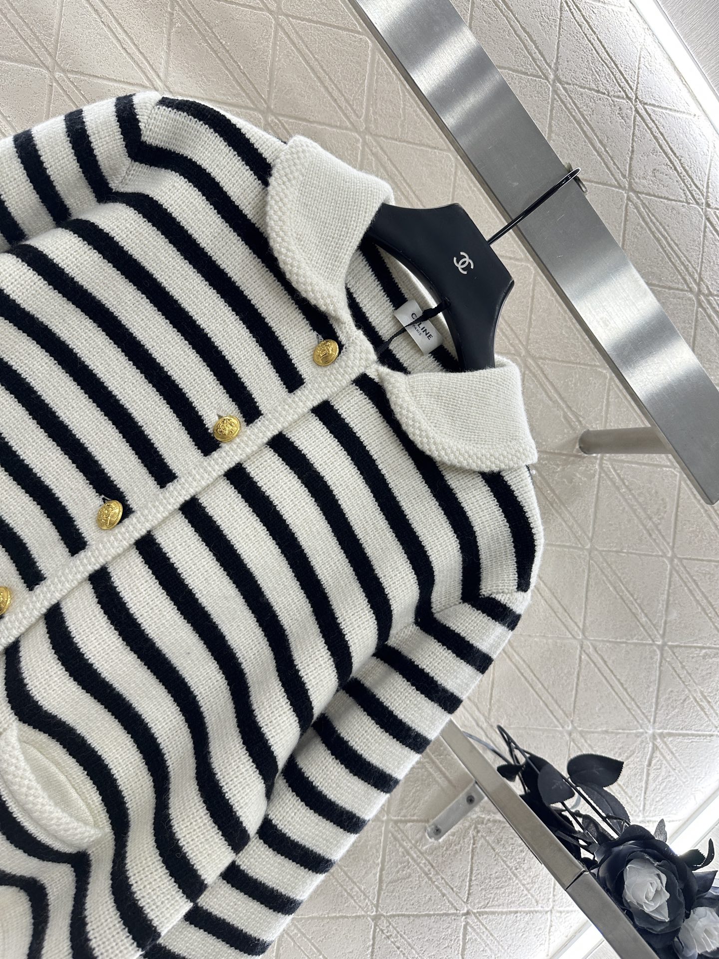 ♥Celin*♥2025新品上架 翻领针织条纹开衫定制YB羊毛针织材质 柔软细腻 质感舒适 翻领开衫剪裁