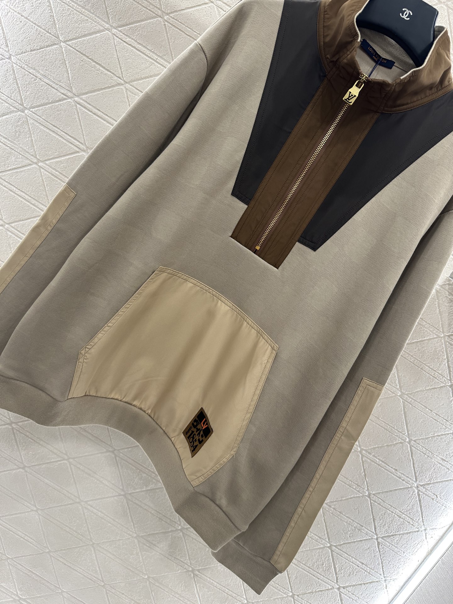 ♥Louis Vuitto*♥2025新品上架 复古撞色拉链卫衣定制YB原生全棉材质 质感高级 久洗不易