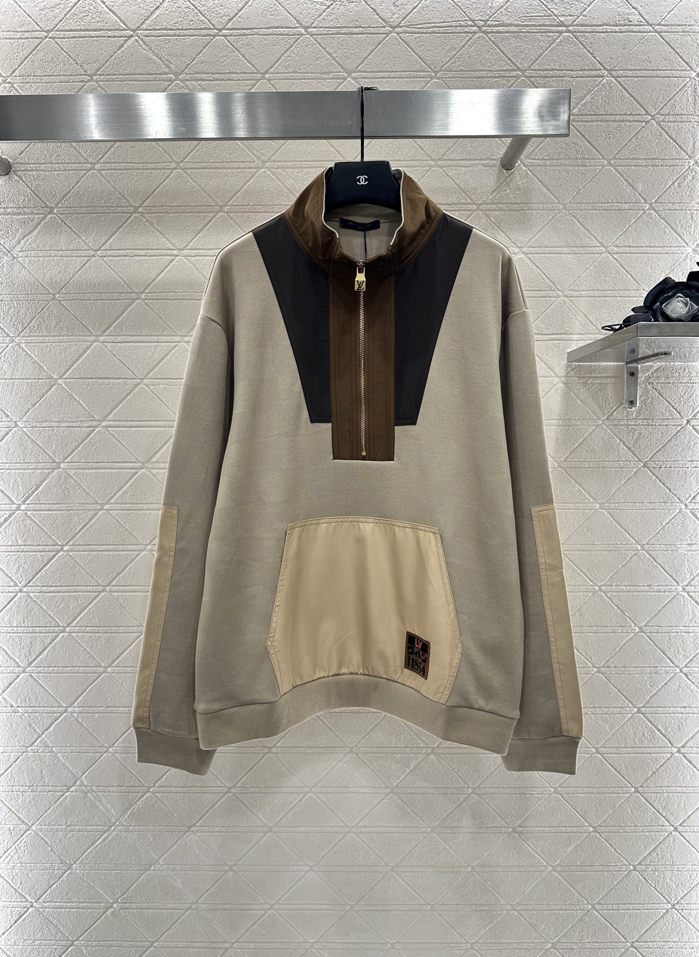 ♥Louis Vuitto*♥2025新品上架 复古撞色拉链卫衣定制YB原生全棉材质 质感高级 久洗不易