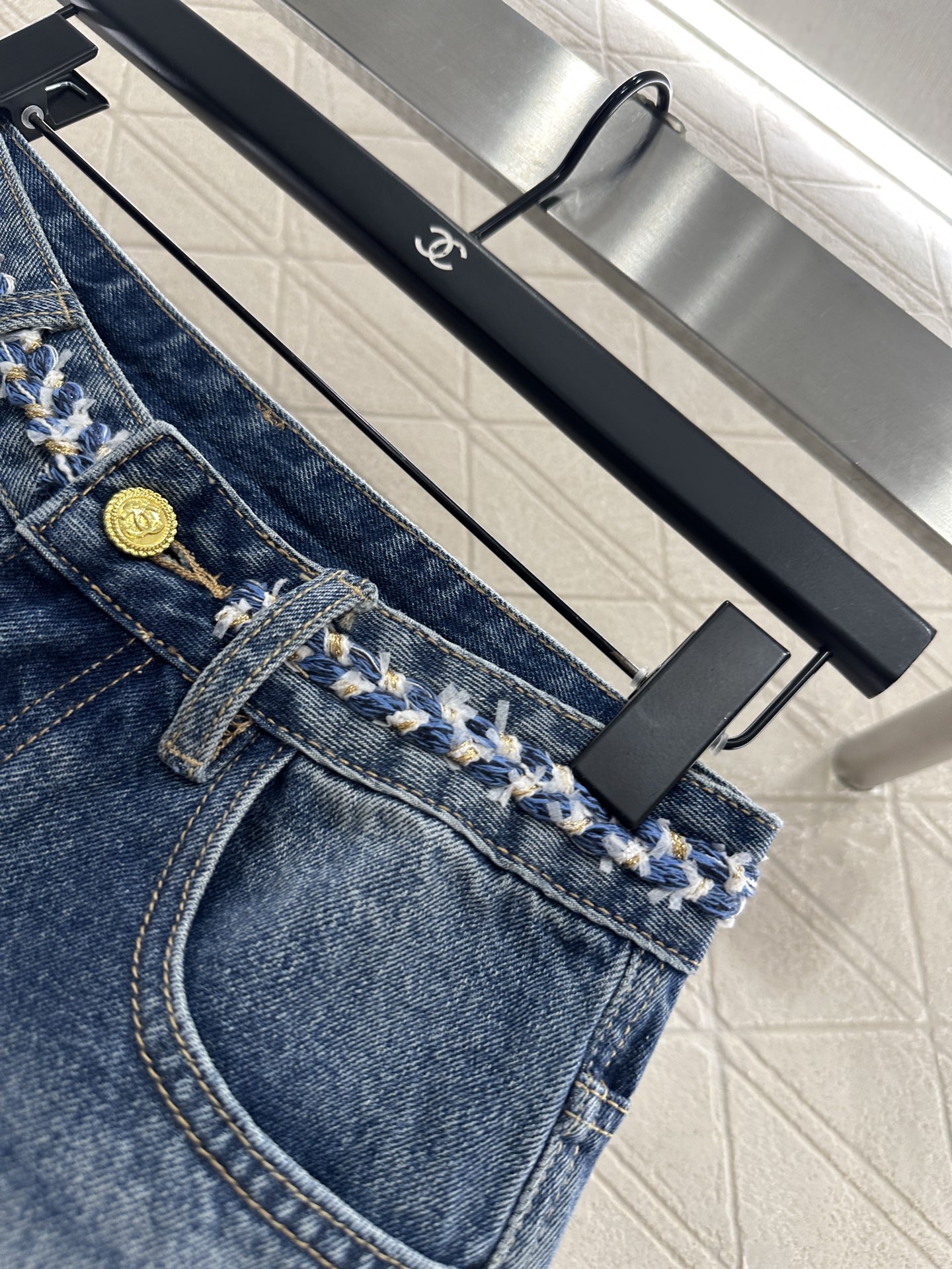 ♥Chane*♥2025新品上架 高腰磨白褶皱牛仔长裤定制YB斜纹棉牛仔材质 透气性佳 柔软亲肤 高腰系