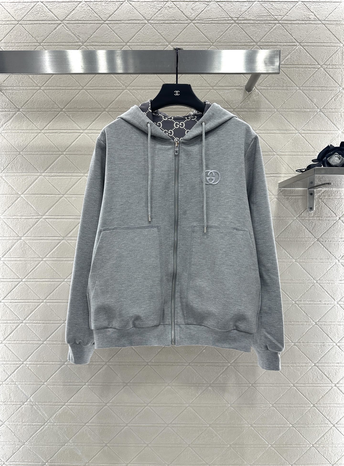 ♥Gucc*♥2025新品上架 两面穿连帽外套长裤套装定制YB斜纹全棉材质，质感光泽，舒适垂顺。连帽外套