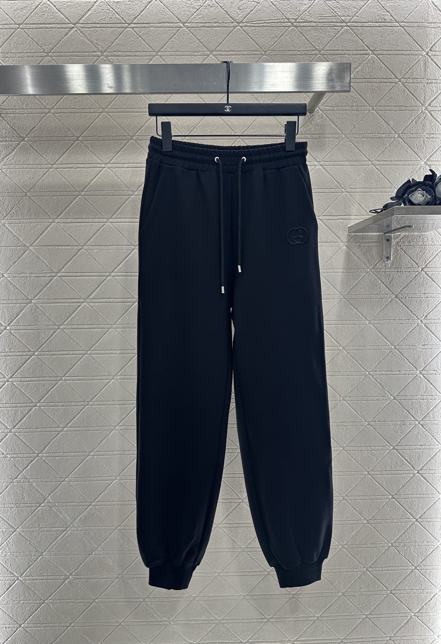 ♥Gucc*♥2025新品上架 两面穿连帽外套长裤套装定制YB斜纹全棉材质，质感光泽，舒适垂顺。连帽外套