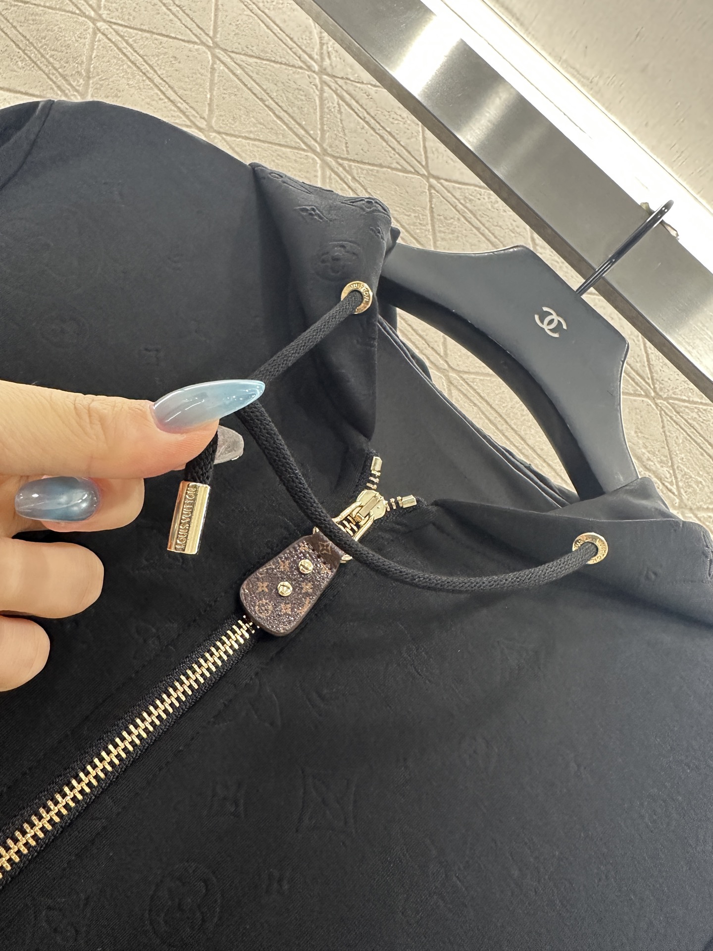 ♥Louis vuitto*♥2025新品上架 连帽外套长裤套装定制YB斜纹全棉材质，质感光泽，舒适垂顺