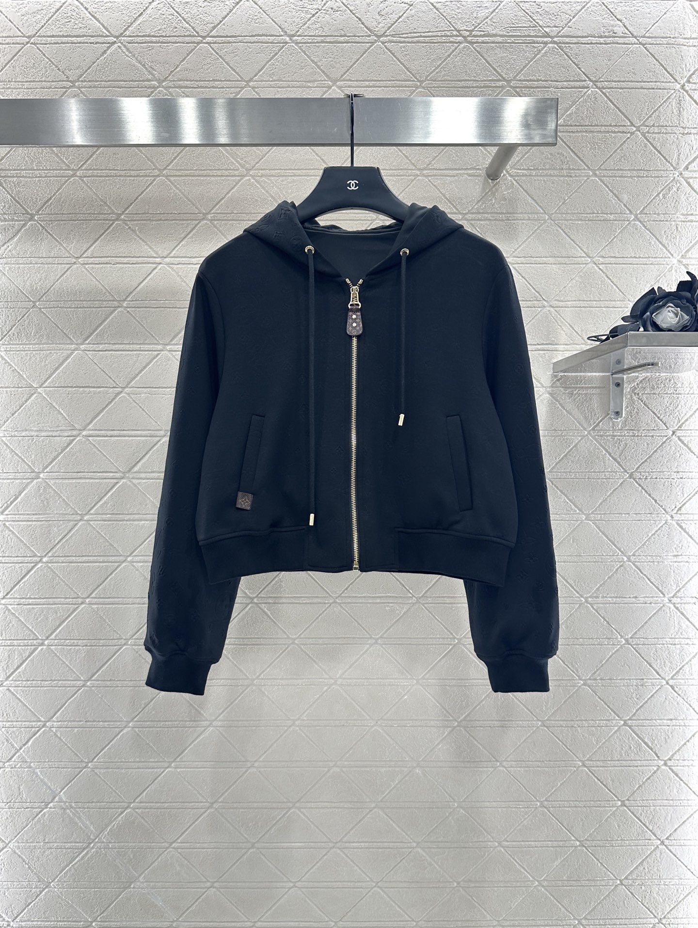 ♥Louis vuitto*♥2025新品上架 连帽外套长裤套装定制YB斜纹全棉材质，质感光泽，舒适垂顺