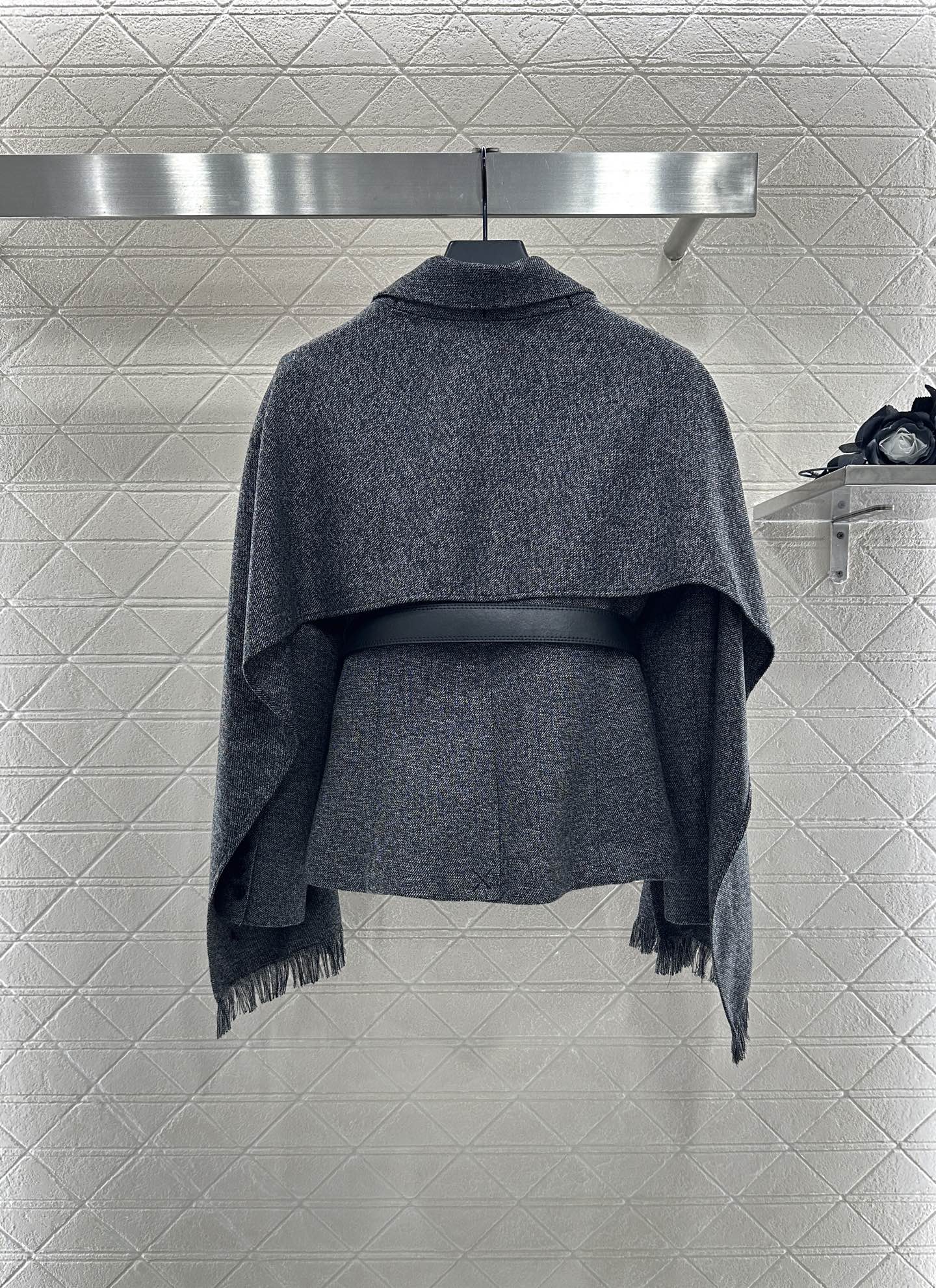 ♥Dio*♥2025新品上架 披肩翻领腰带西装多件套定制YB进口百分百丝毛材质，质感光泽高级，翻领西服单