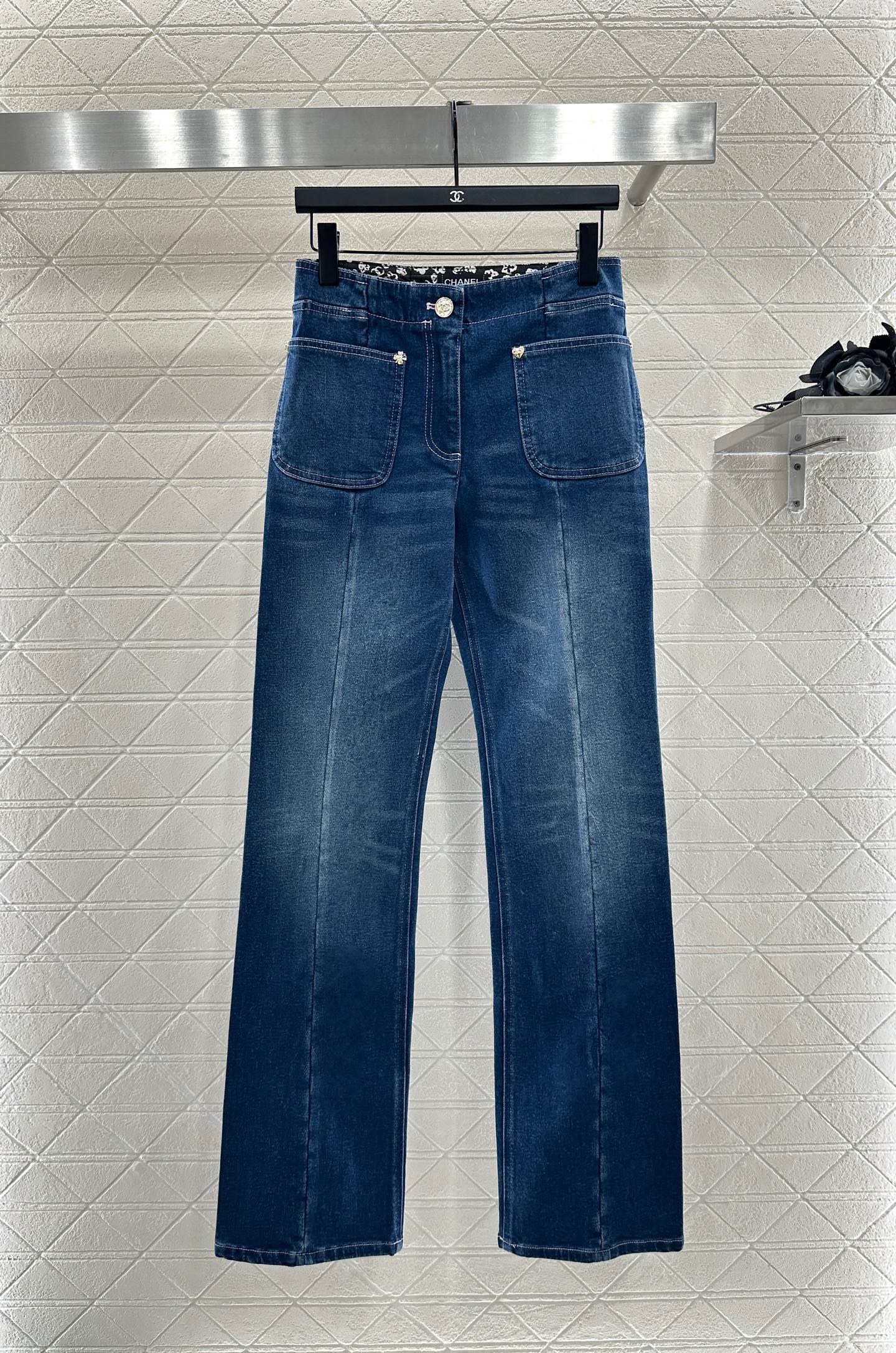 ♥Chane*♥2025新品上架 磨白弹力牛仔裤定制YB斜纹棉牛仔材质，质感高级，穿搭舒适弹力，高腰直筒