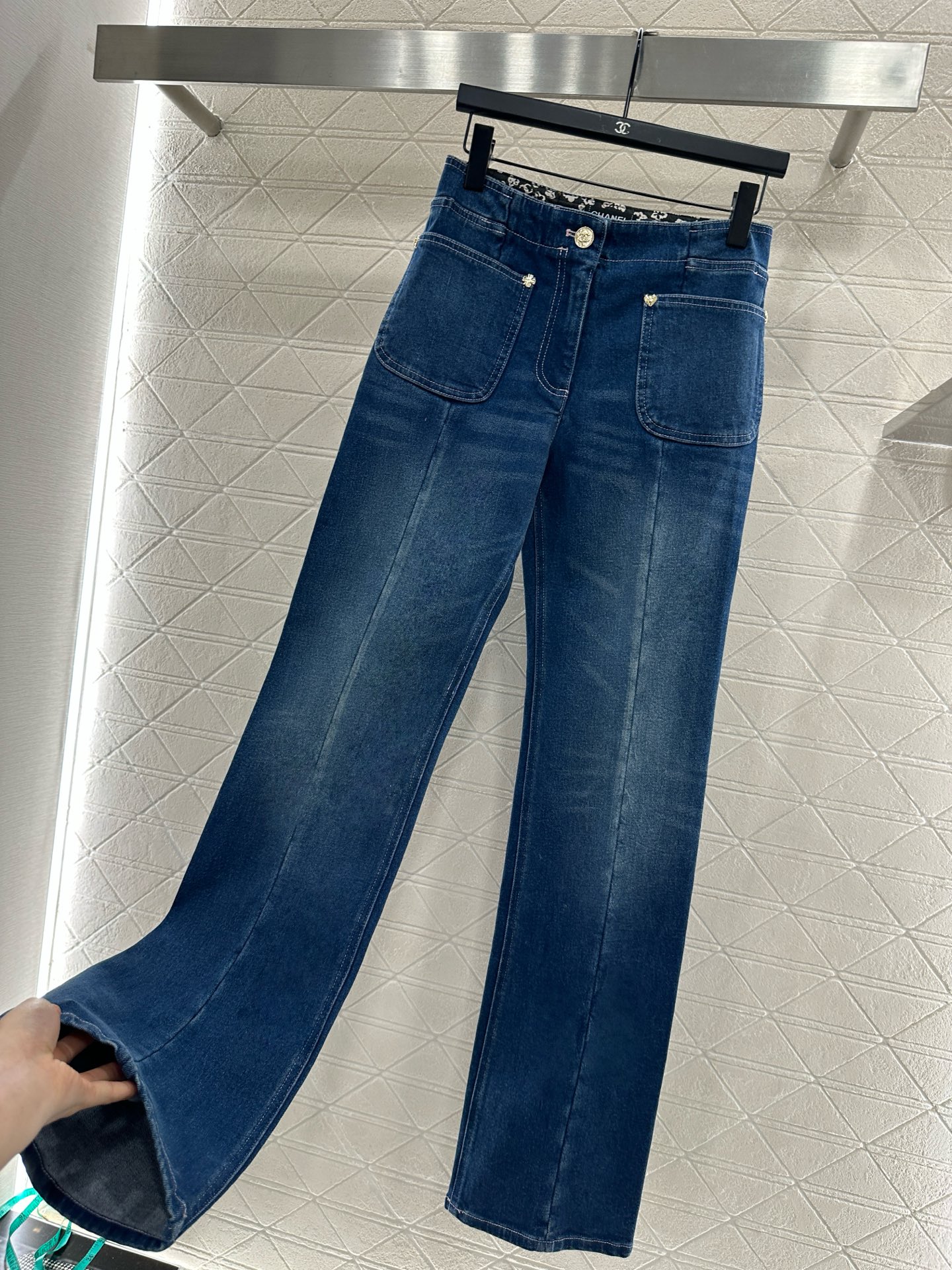 ♥Chane*♥2025新品上架 磨白弹力牛仔裤定制YB斜纹棉牛仔材质，质感高级，穿搭舒适弹力，高腰直筒