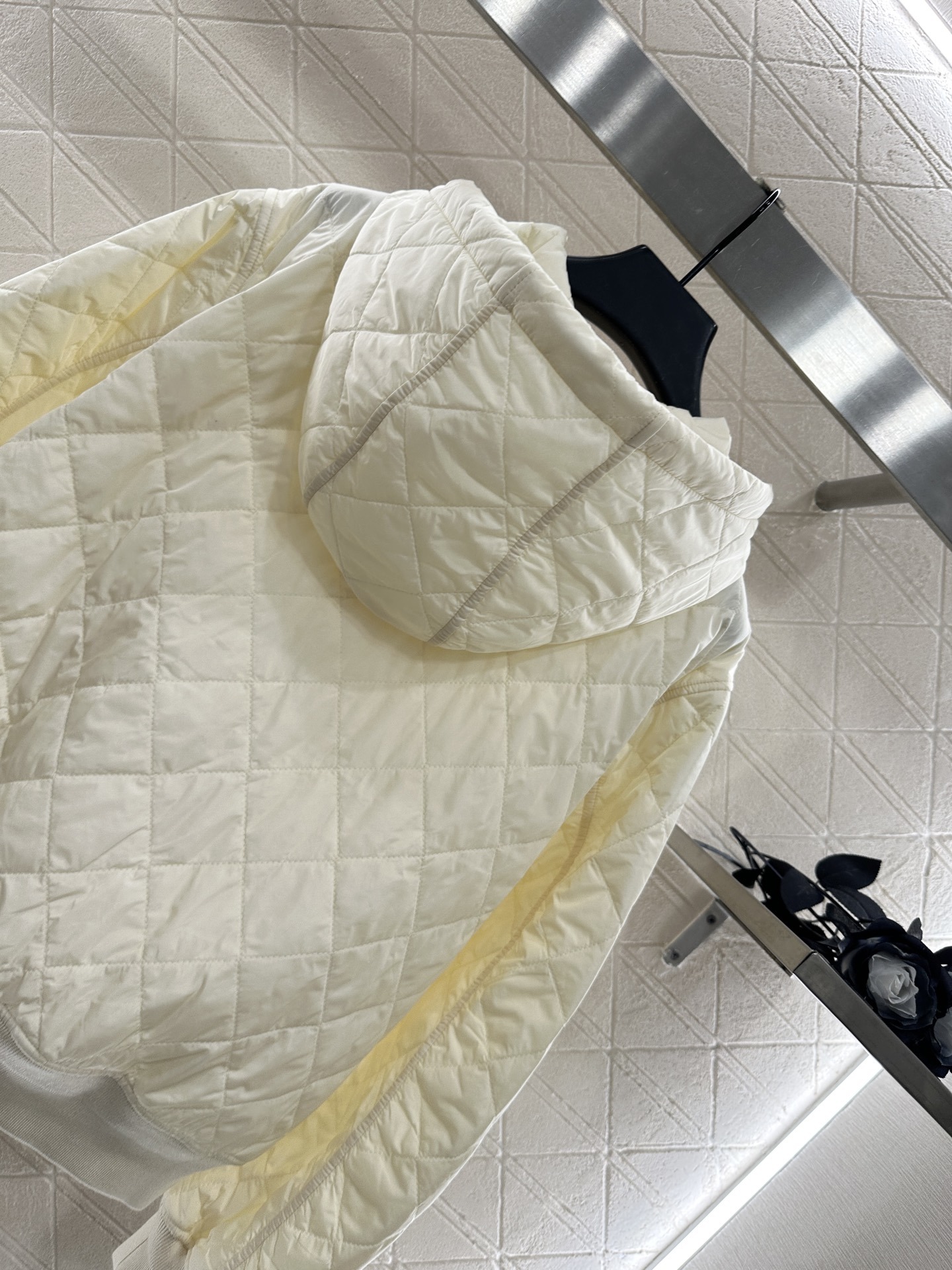 ♥Prad*♥2025新品上架 菱格连帽羽绒棉服定制YB进口防风防水尼龙材质,其工艺还原,升级材质,提升