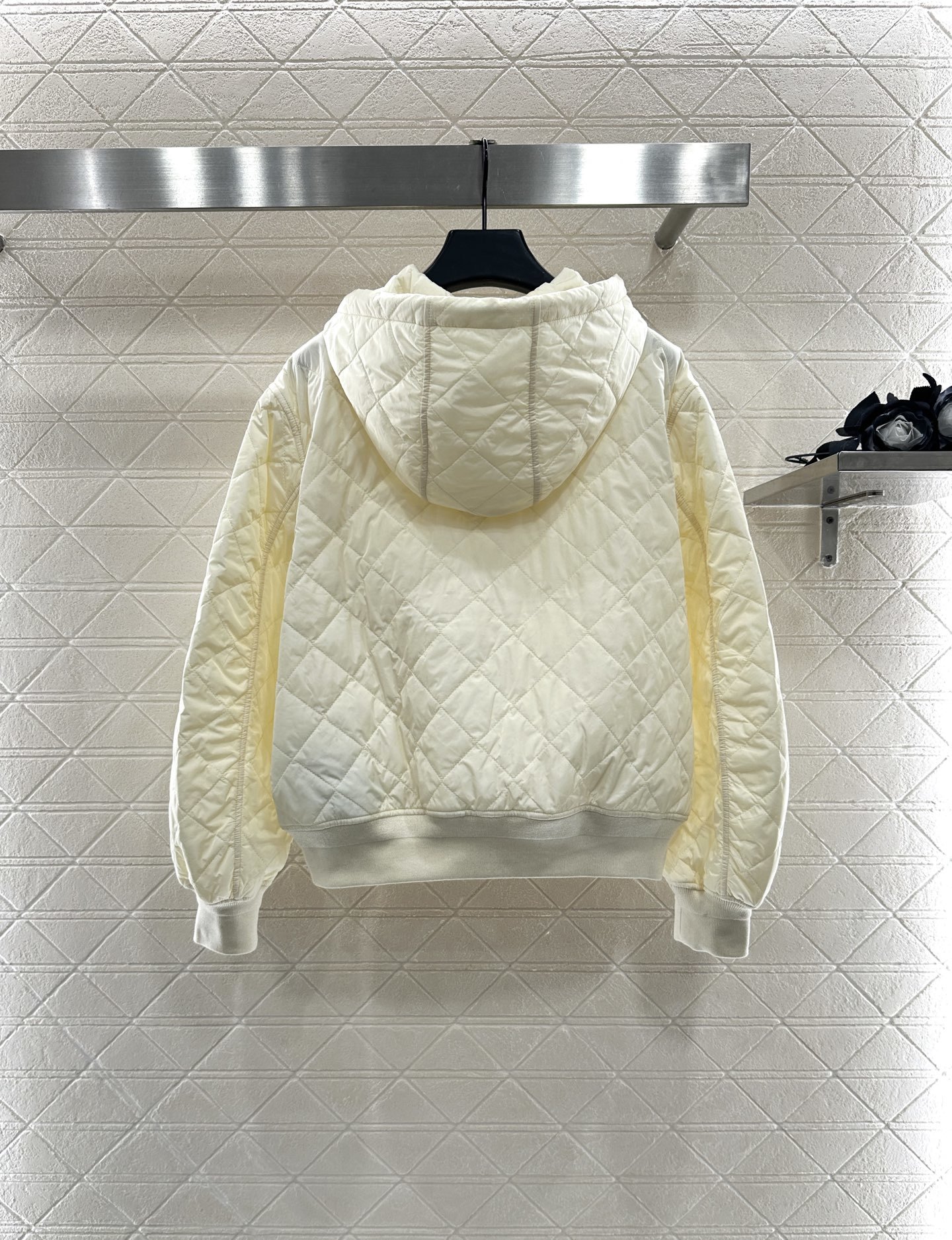 ♥Prad*♥2025新品上架 菱格连帽羽绒棉服定制YB进口防风防水尼龙材质,其工艺还原,升级材质,提升