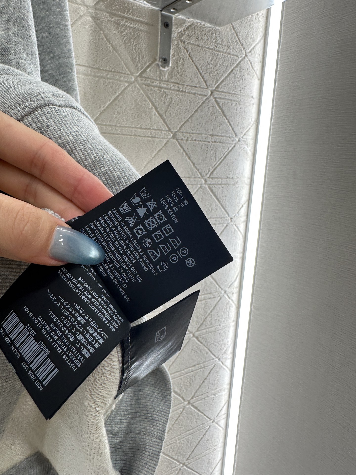 ♥Prad*♥2025新品上架 圆领字母撞色卫衣定制YB原生全棉材质，舒适软糯，穿搭洋气，落肩套头廓形卫