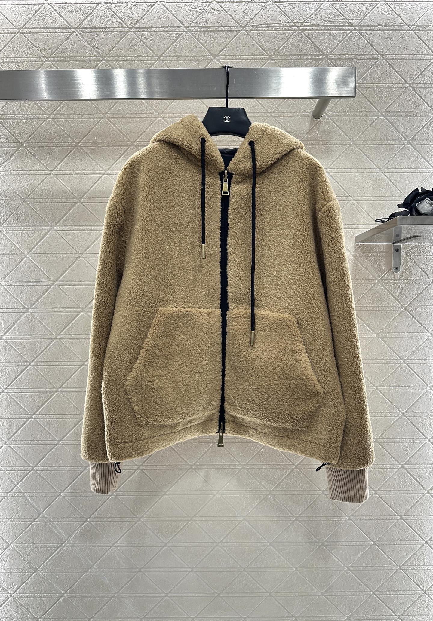 ♥Moncle*♥2025新品上架 两面穿连帽泰迪羊羔外套定制YB泰迪羊羔绒➕防水尼龙材质，毛量充足，防