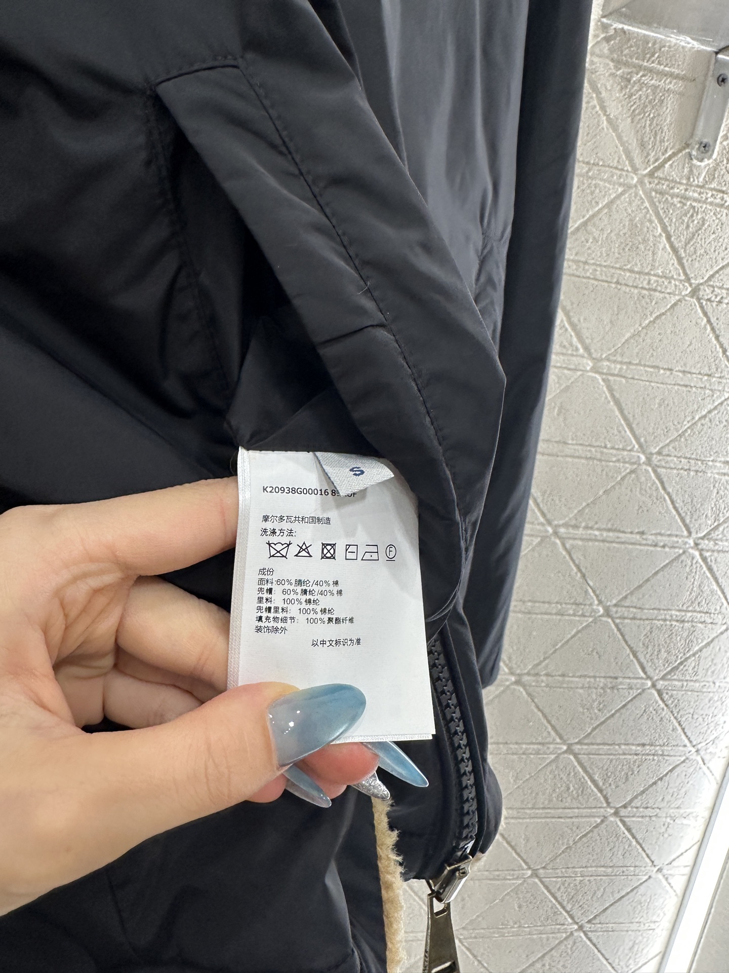 ♥Moncle*♥2025新品上架 两面穿连帽泰迪羊羔外套定制YB泰迪羊羔绒➕防水尼龙材质，毛量充足，防