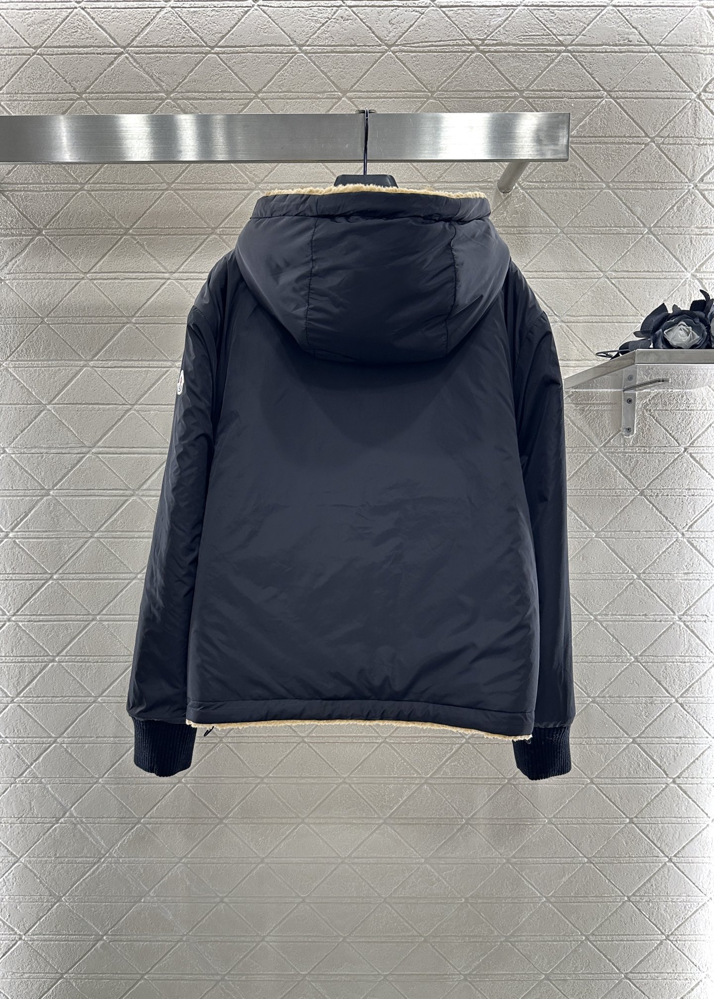 ♥Moncle*♥2025新品上架 两面穿连帽泰迪羊羔外套定制YB泰迪羊羔绒➕防水尼龙材质，毛量充足，防