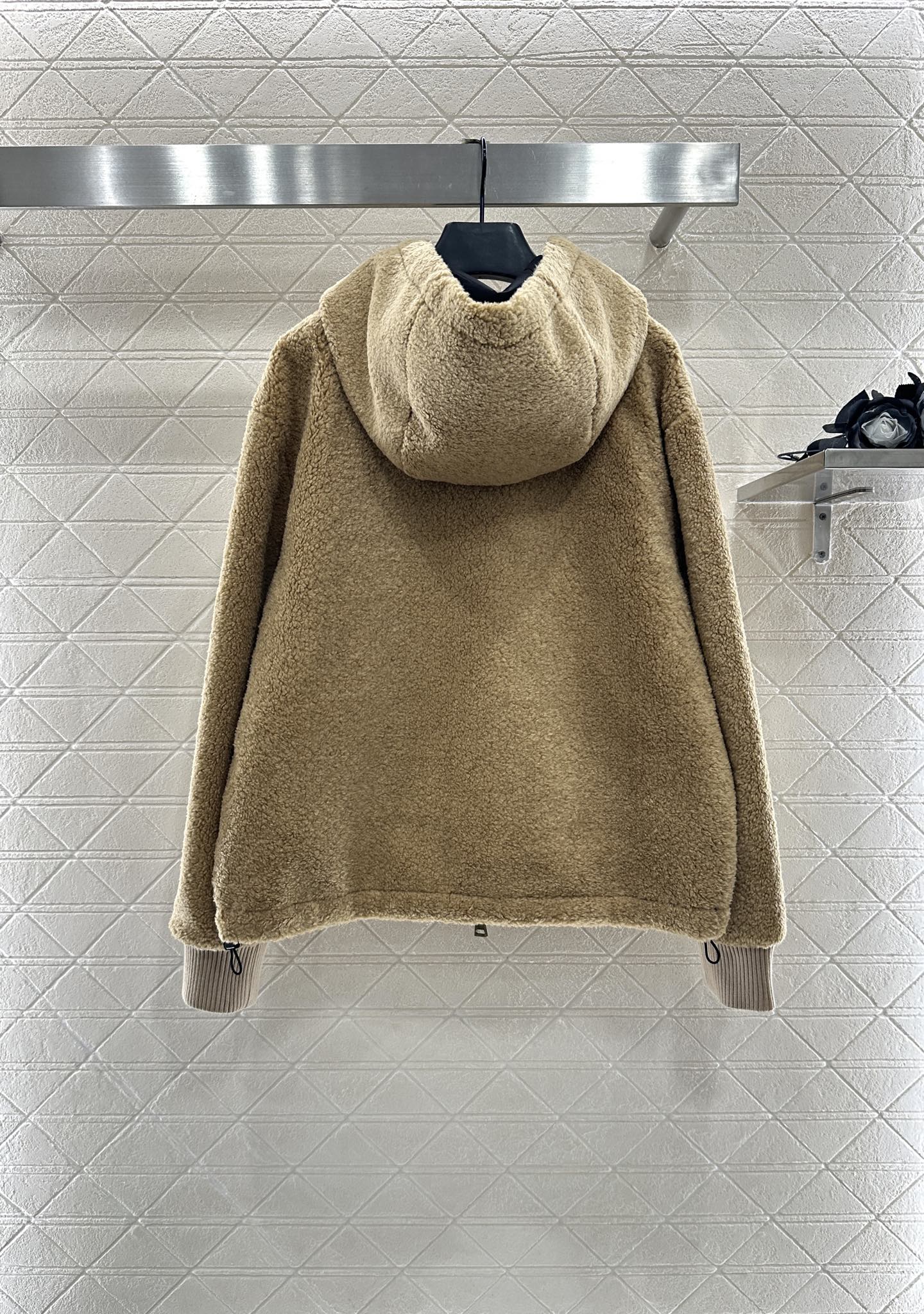 ♥Moncle*♥2025新品上架 两面穿连帽泰迪羊羔外套定制YB泰迪羊羔绒➕防水尼龙材质，毛量充足，防