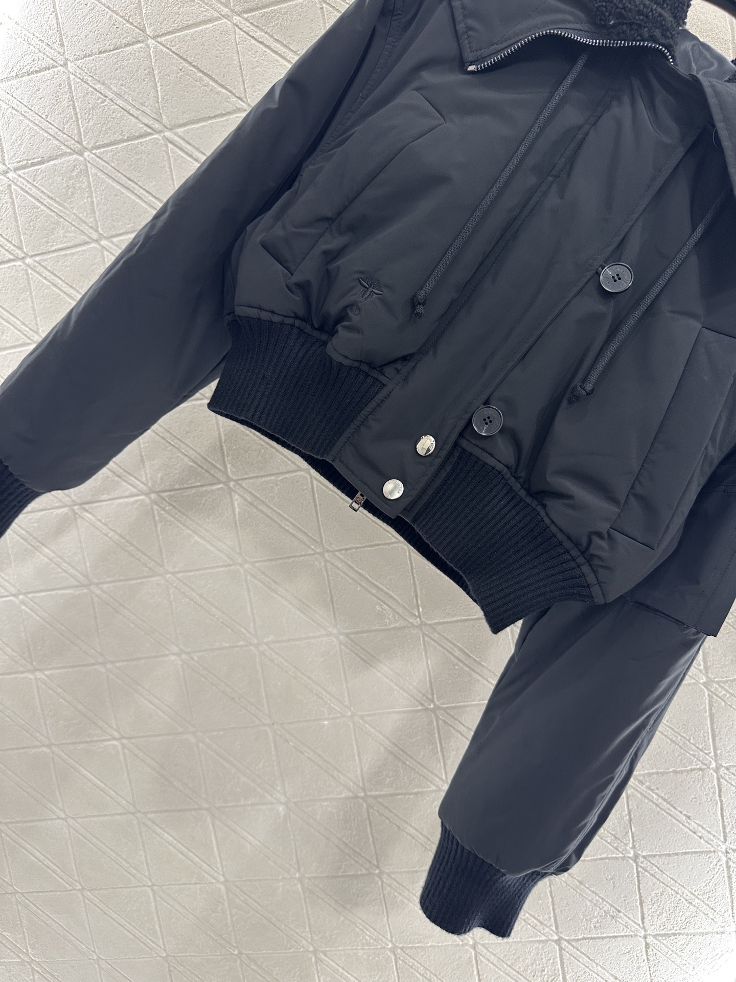 ♥Dio*♥2025新品上架 连帽拉链棉服外套定制YB防水尼龙材质，质感高级，舒适有型，连帽夹克式拉链外