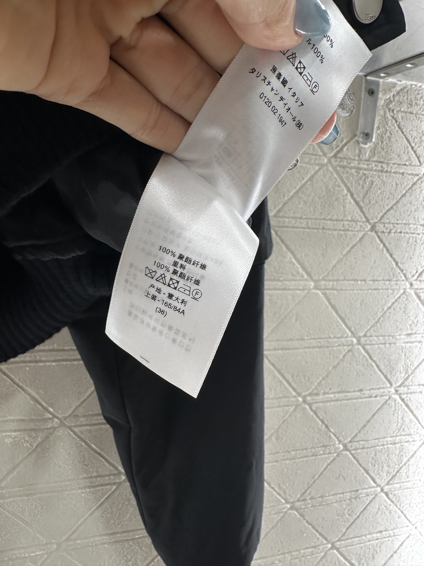 ♥Dio*♥2025新品上架 连帽拉链棉服外套定制YB防水尼龙材质，质感高级，舒适有型，连帽夹克式拉链外