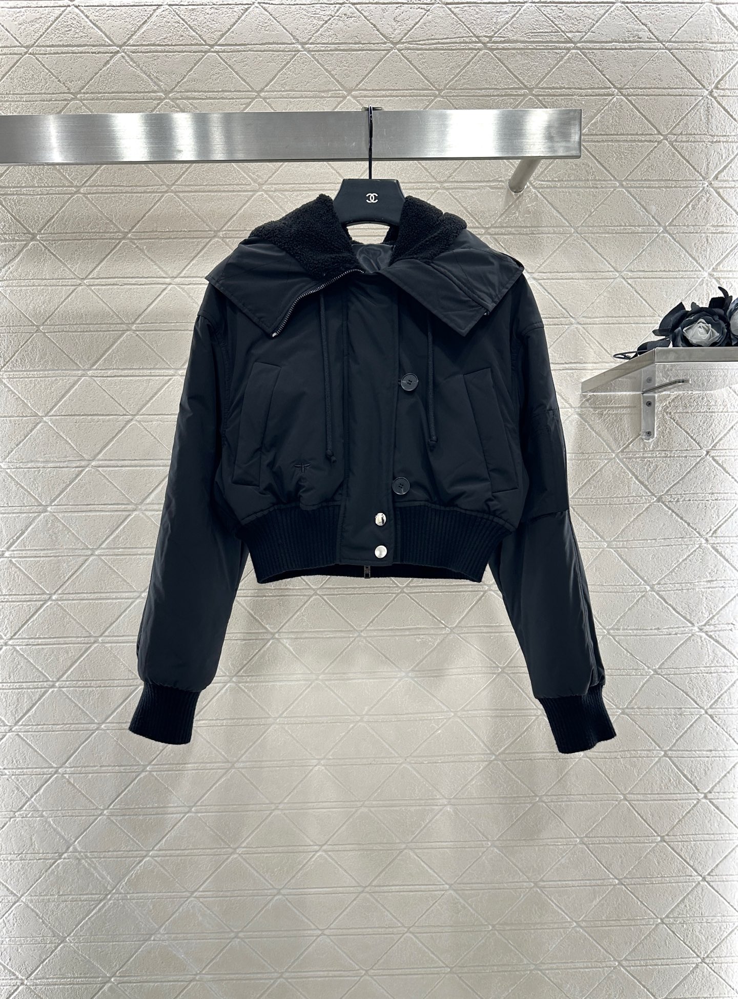 ♥Dio*♥2025新品上架 连帽拉链棉服外套定制YB防水尼龙材质，质感高级，舒适有型，连帽夹克式拉链外