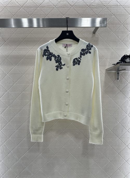 Valentino Embroidered Wool Cardigan - Elegant Knitwear with Floral Design 1 Valentino Embroidered Wool Cardigan - Elegant Knitwear with Floral Design