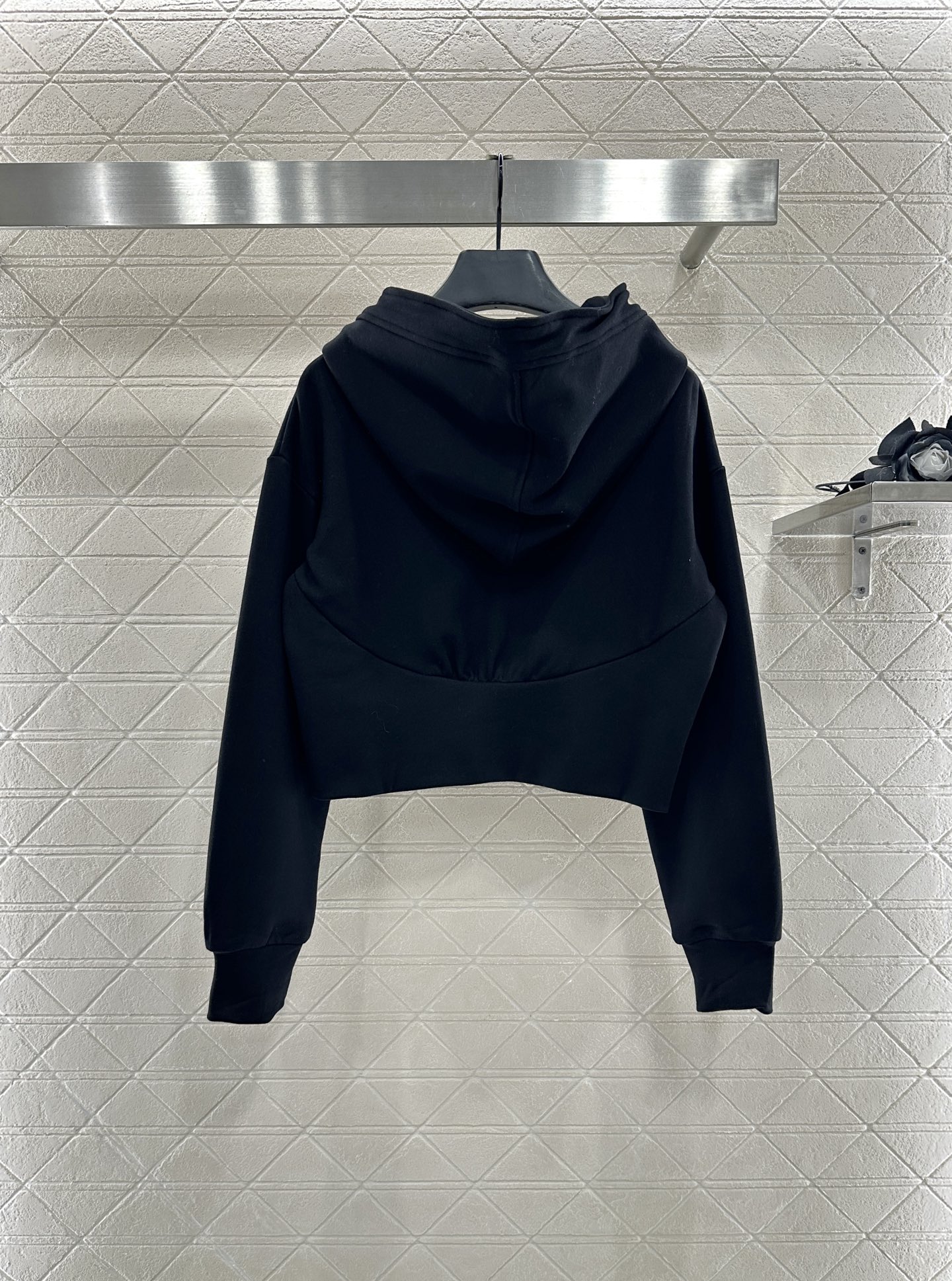 Loewe 2025 Women's Cropped Hoodie and Trouser Set in Black Cotton 2 i1758108487175 8665 0 1