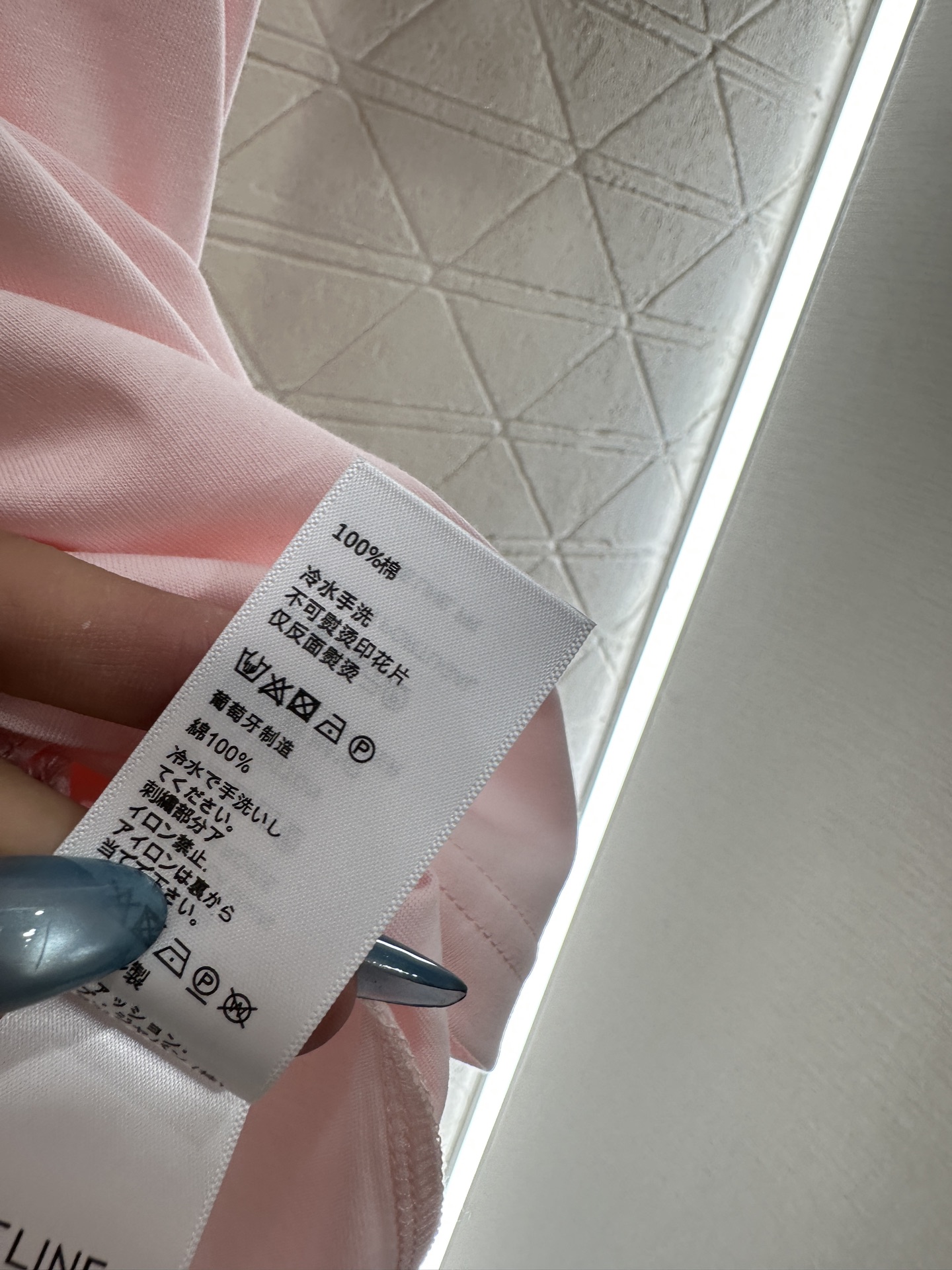 ♥Celin*♥2025新品上架 宽松植绒印花𝑇𝑒𝑒定制YB原生全棉材质，透气舒适，质感十足，廓形ove