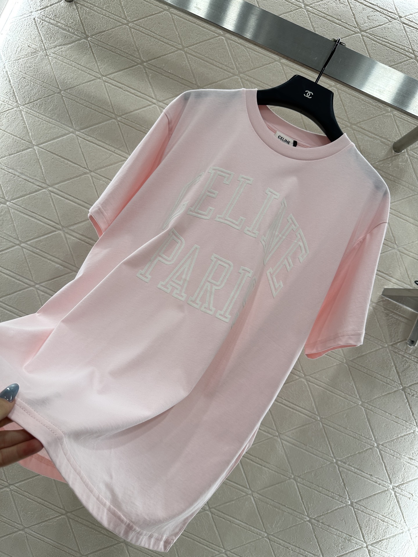 ♥Celin*♥2025新品上架 宽松植绒印花𝑇𝑒𝑒定制YB原生全棉材质，透气舒适，质感十足，廓形ove